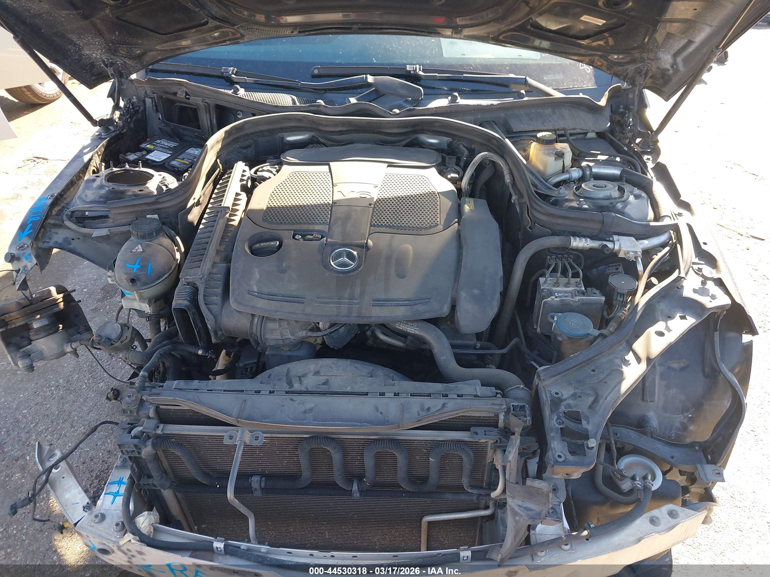 MERCEDES-BENZ E image 10