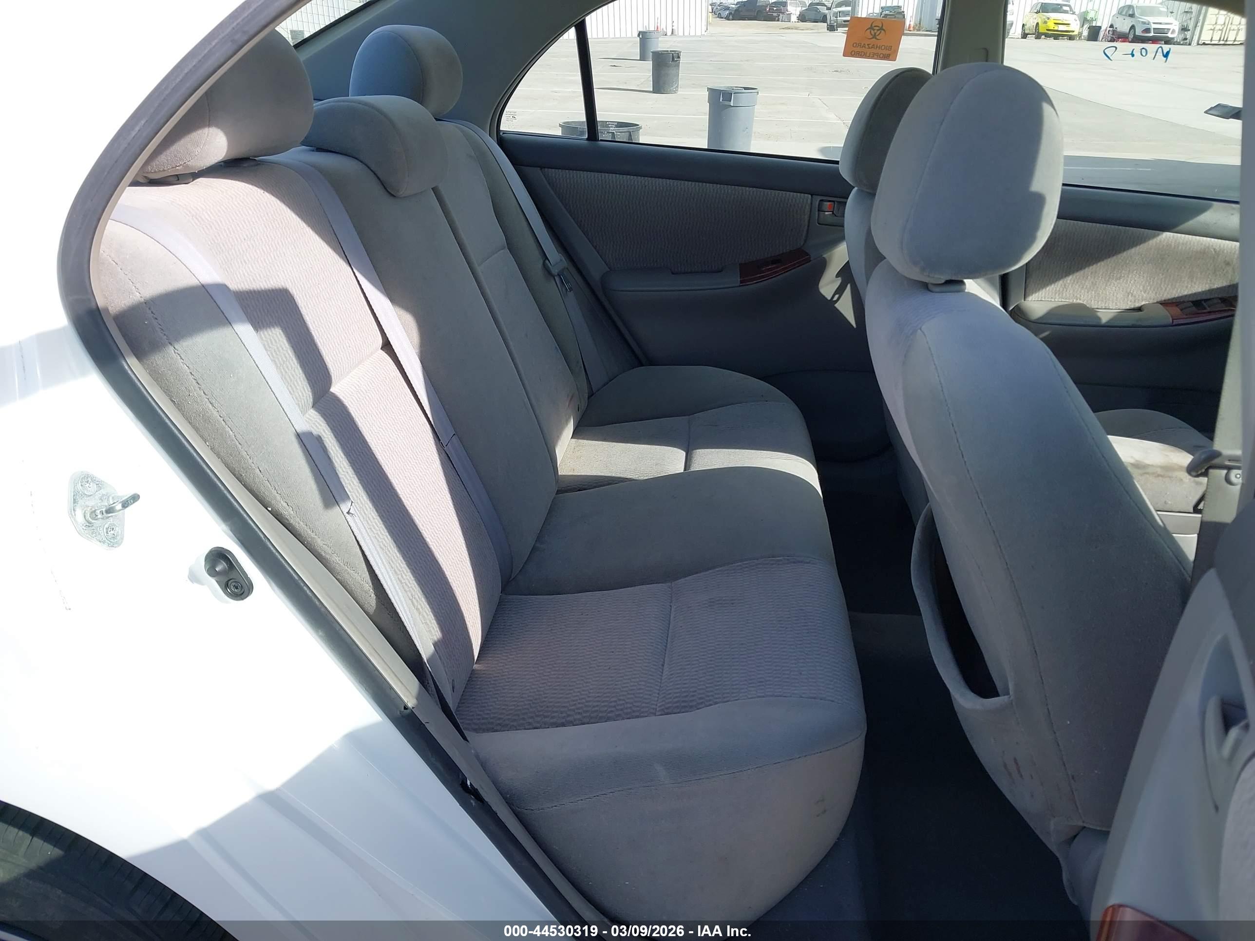 TOYOTA COROLLA image 8