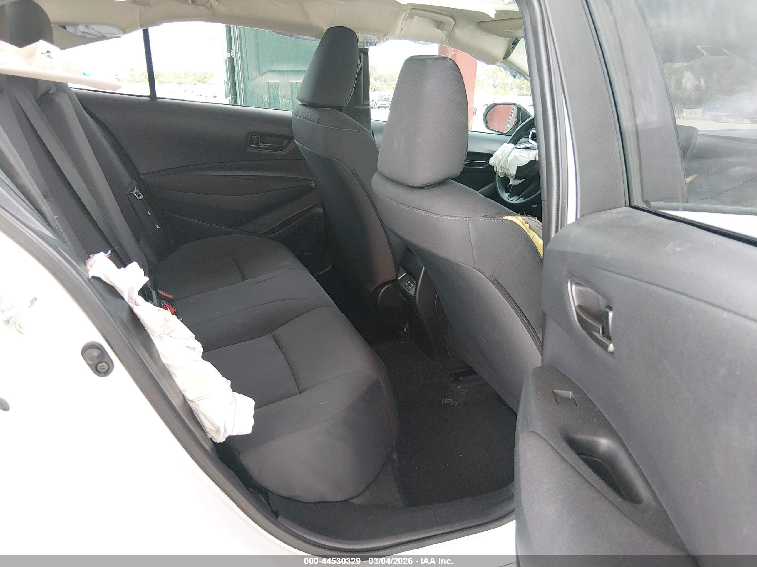 TOYOTA COROLLA image 8