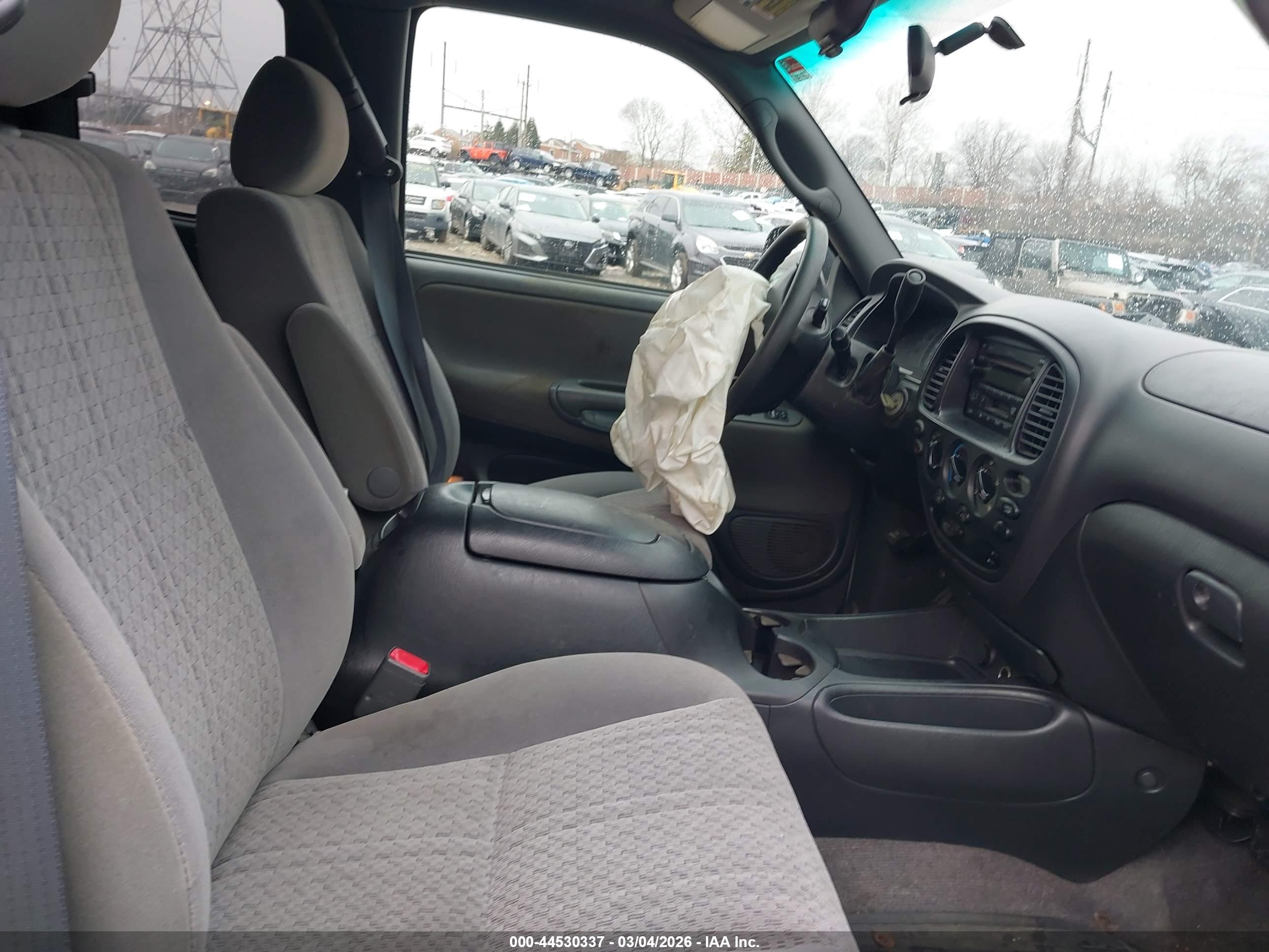 TOYOTA TUNDRA image 5