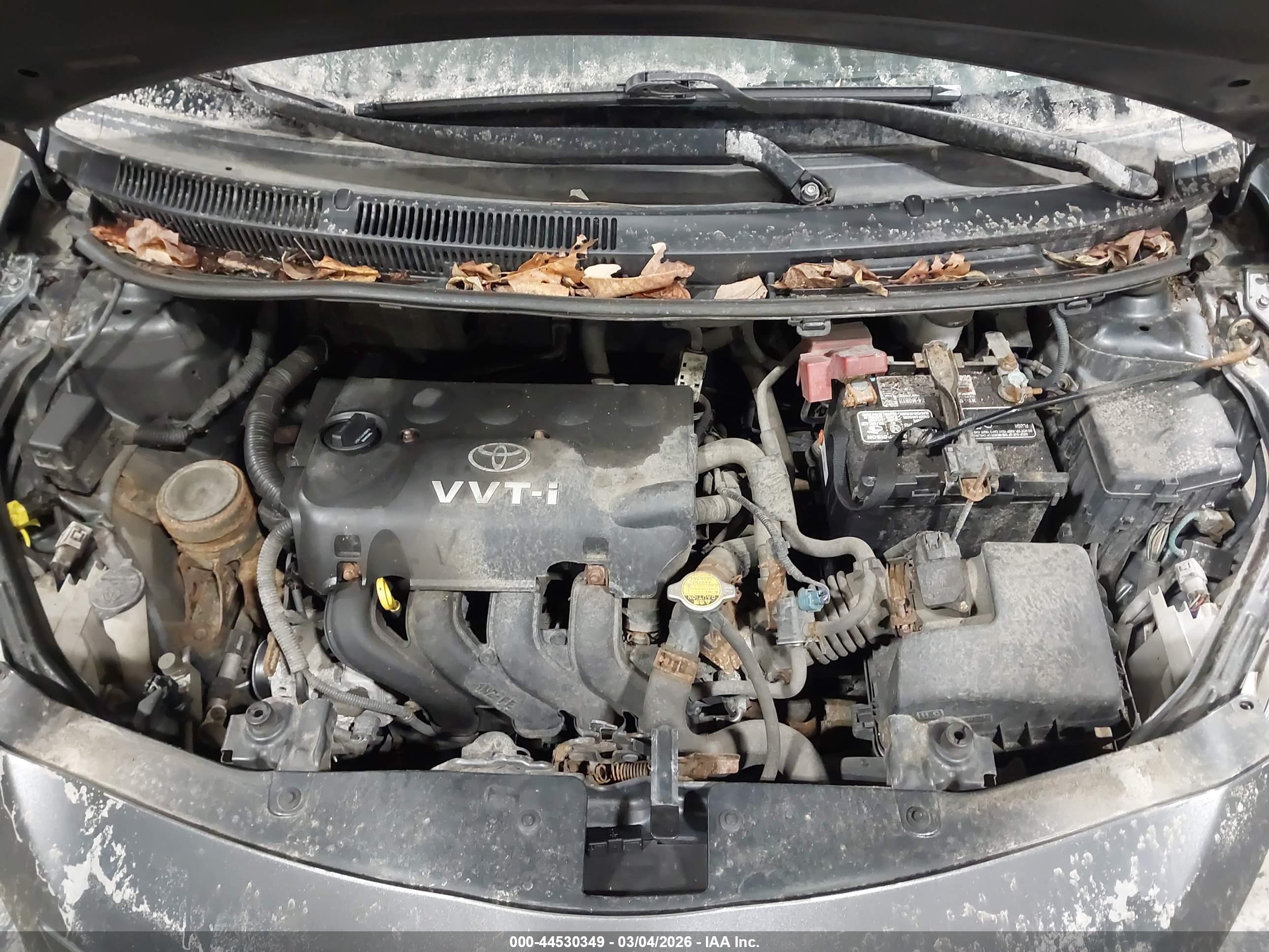TOYOTA YARIS image 10
