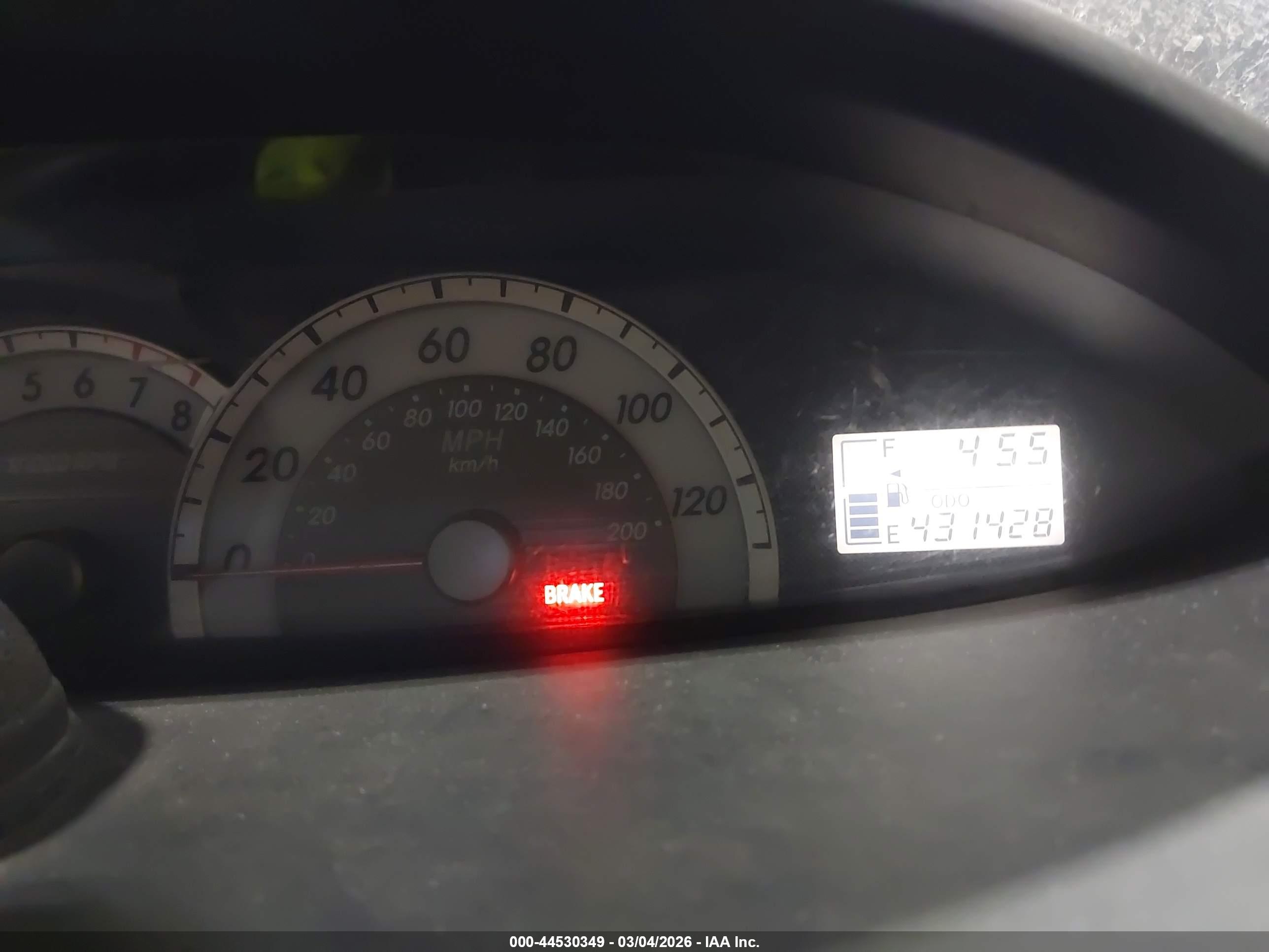 TOYOTA YARIS image 7