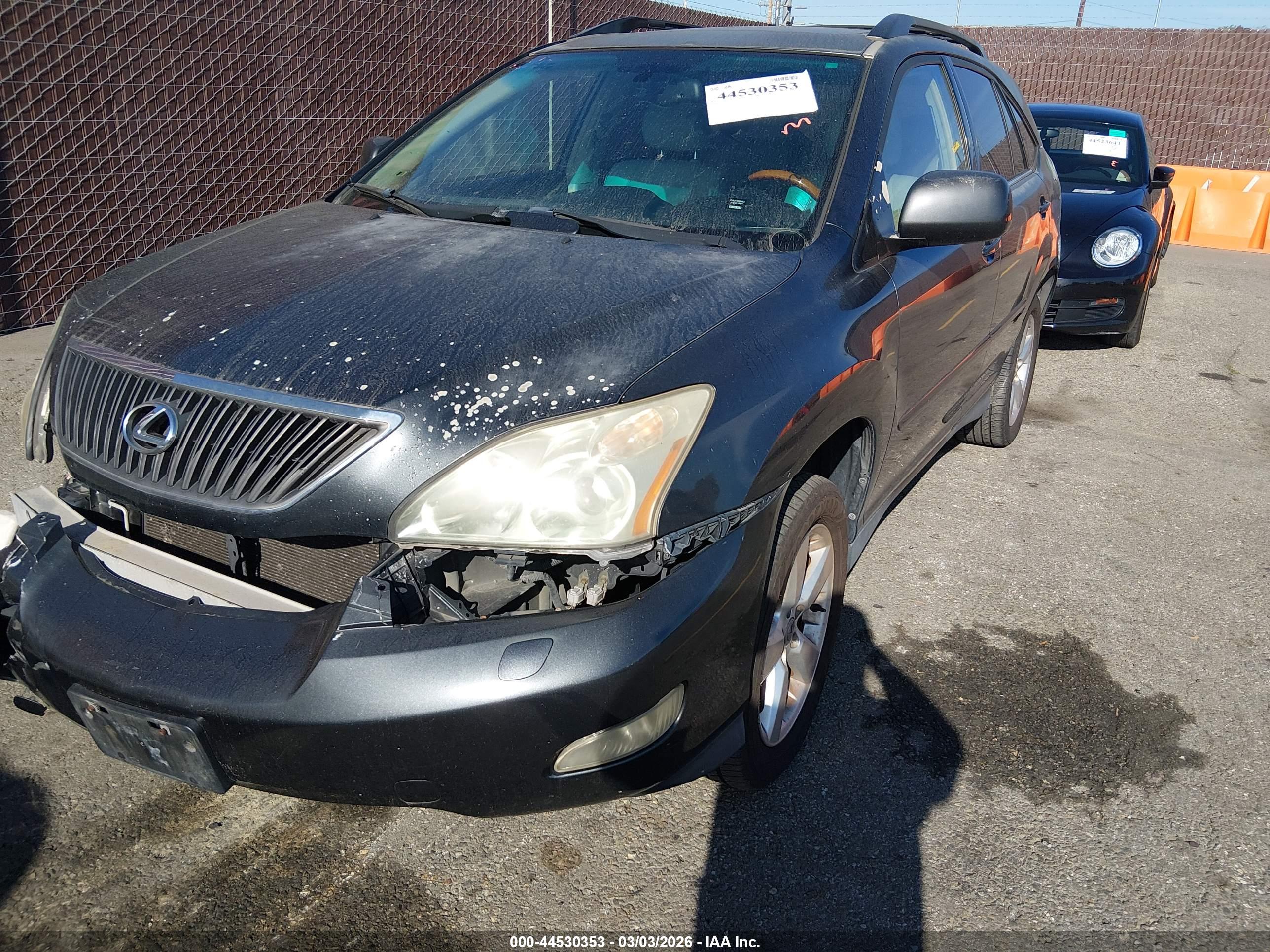 LEXUS RX image 2