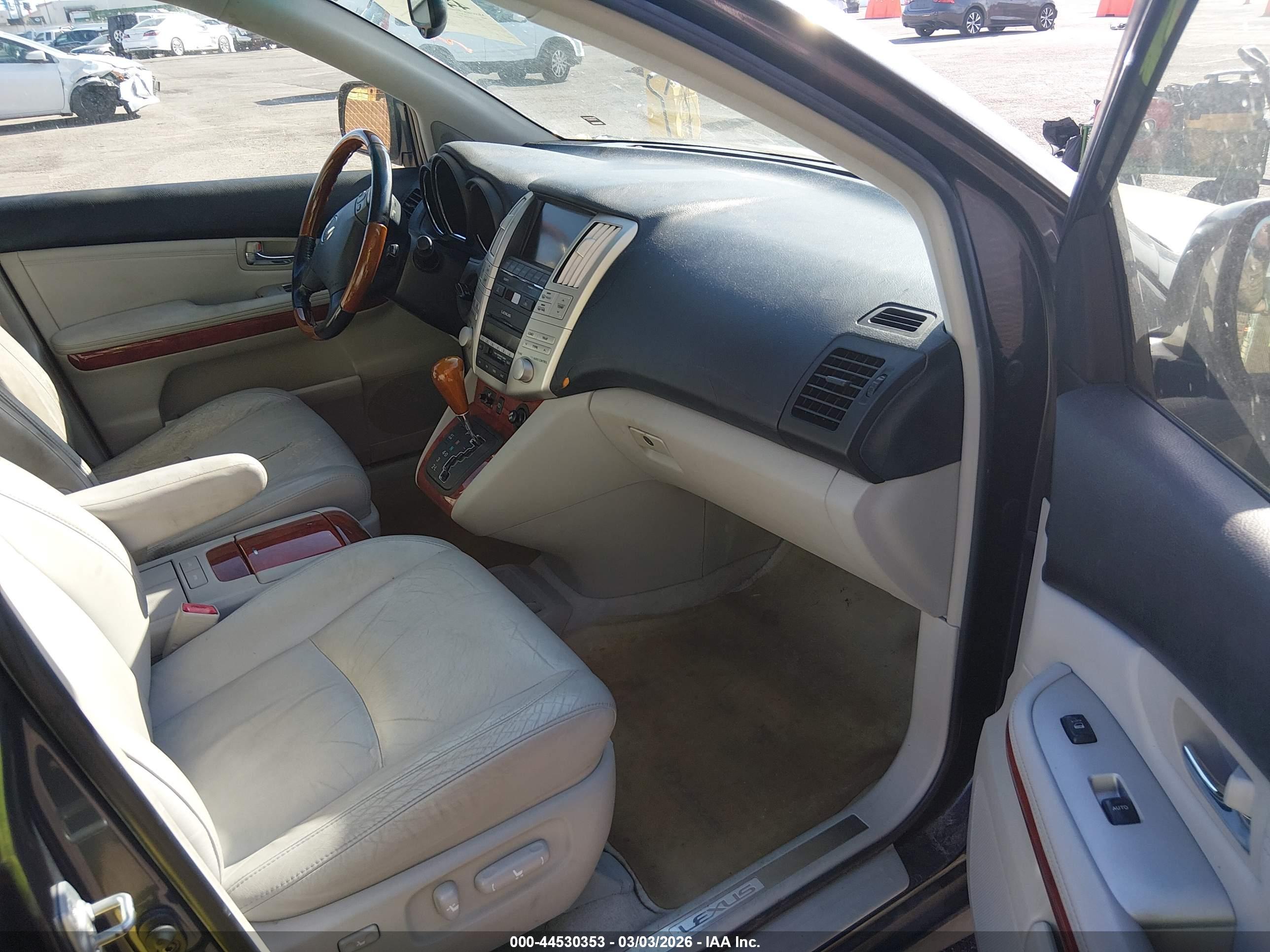 LEXUS RX image 5
