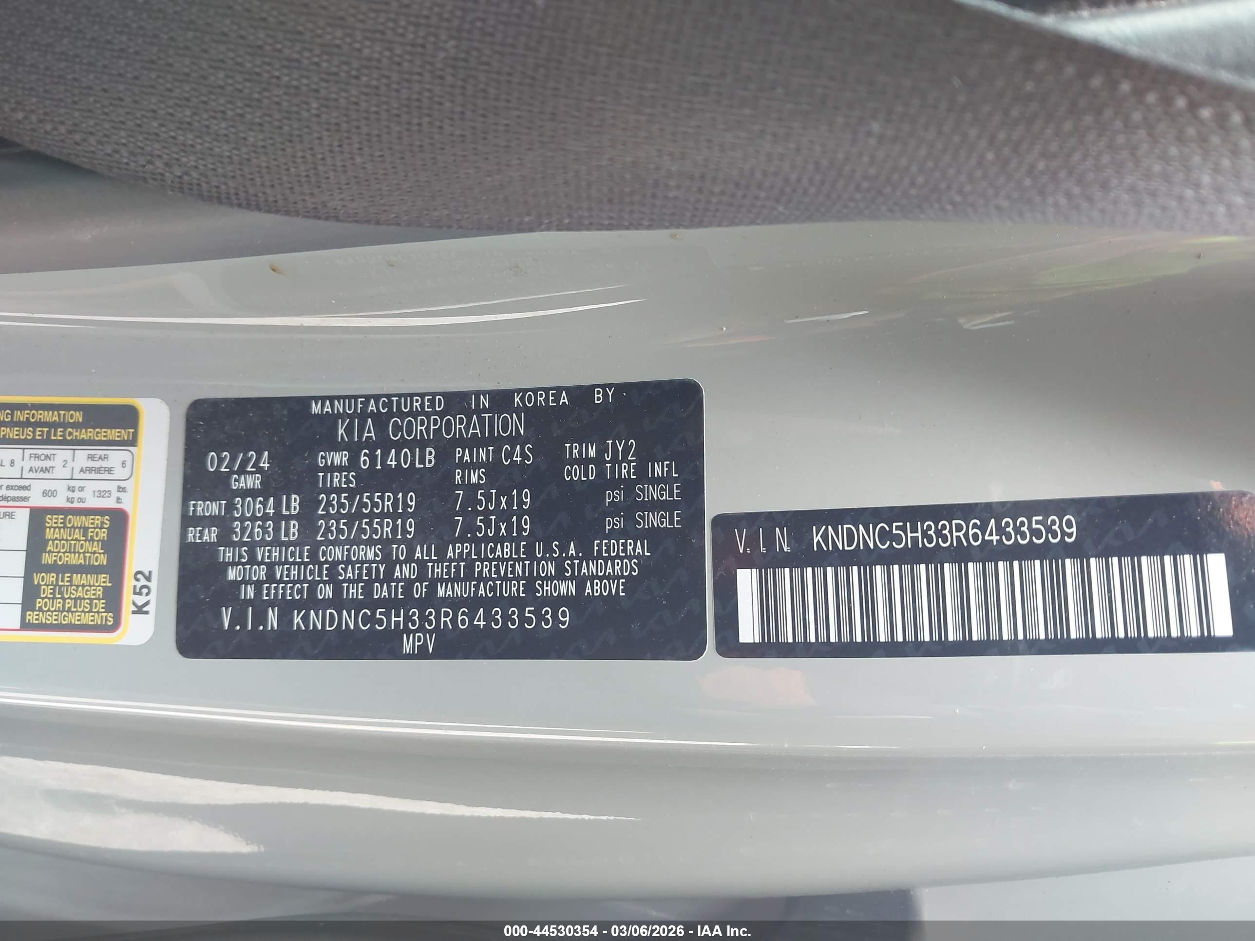 KIA CARNIVAL image 9