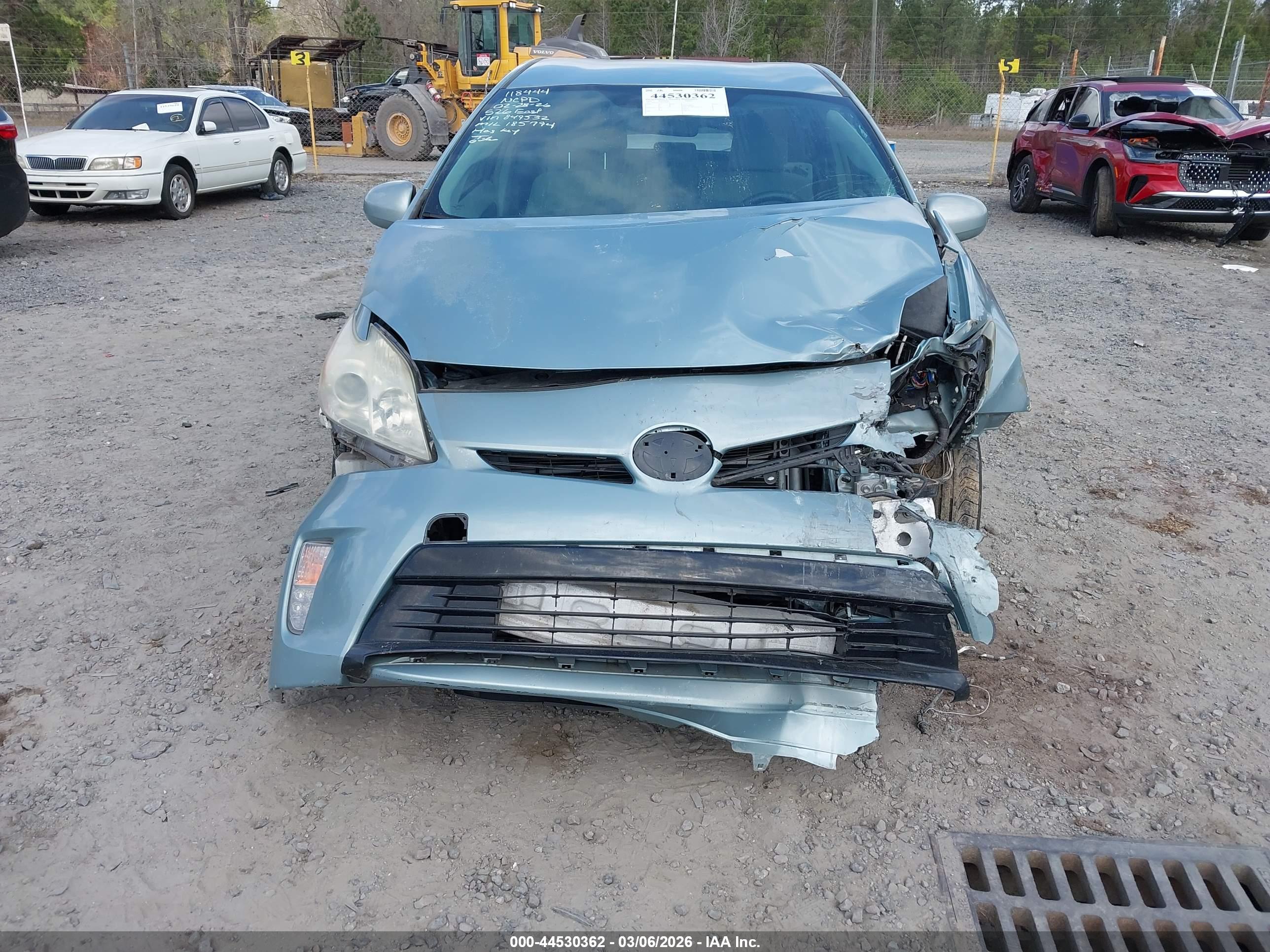TOYOTA PRIUS image 6