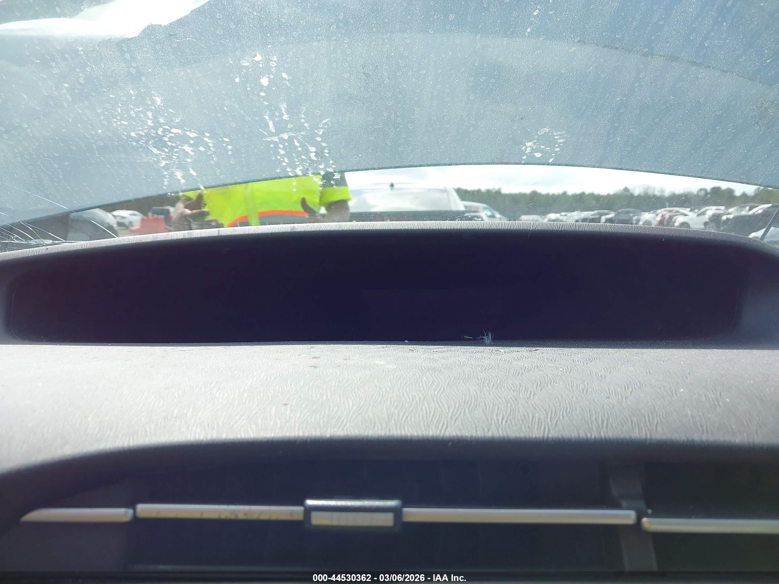 TOYOTA PRIUS image 7