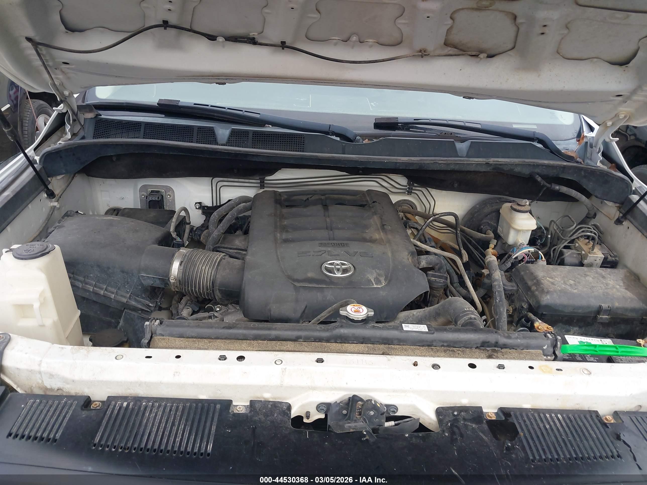 TOYOTA TUNDRA image 10