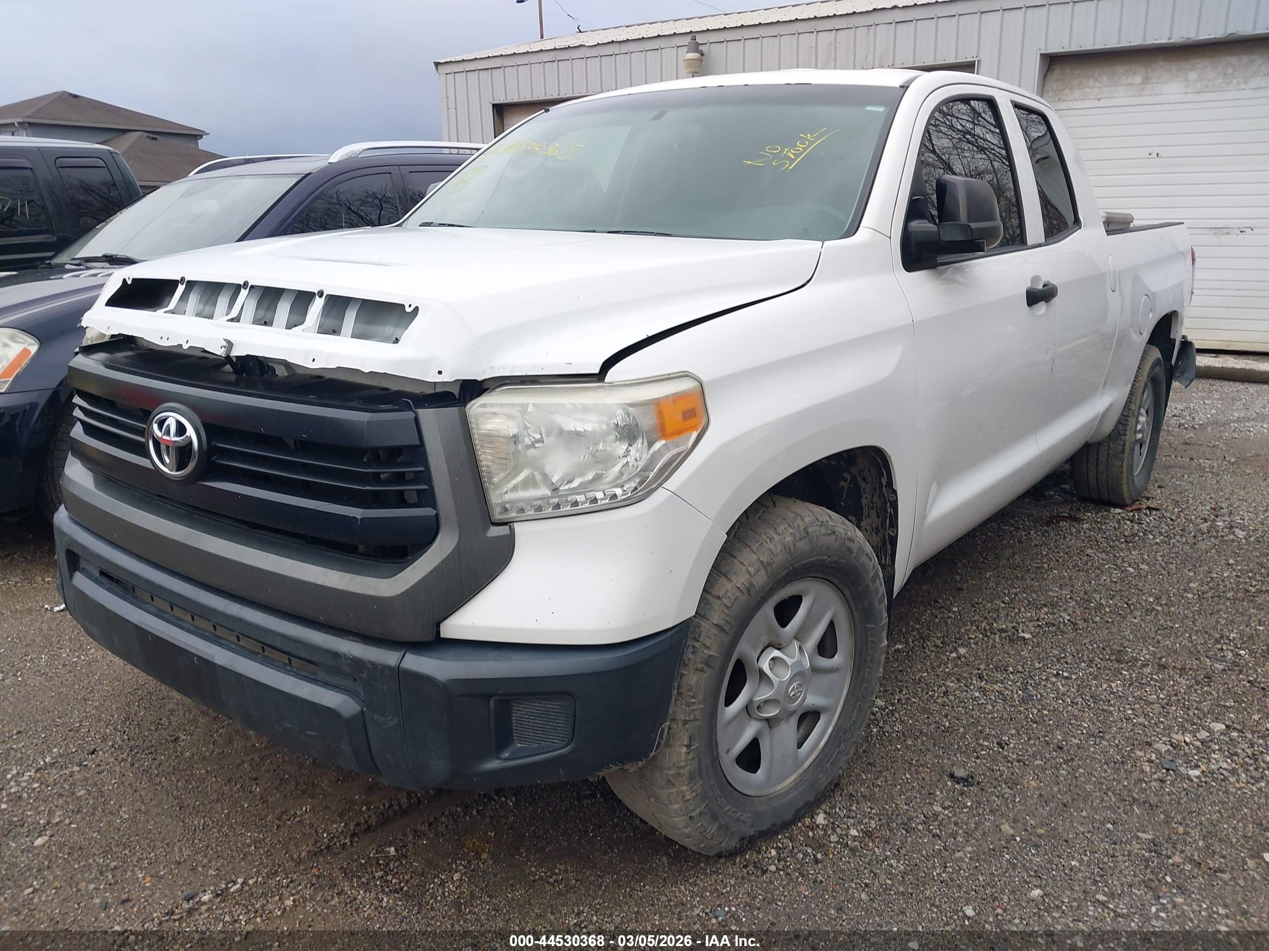 TOYOTA TUNDRA image 2