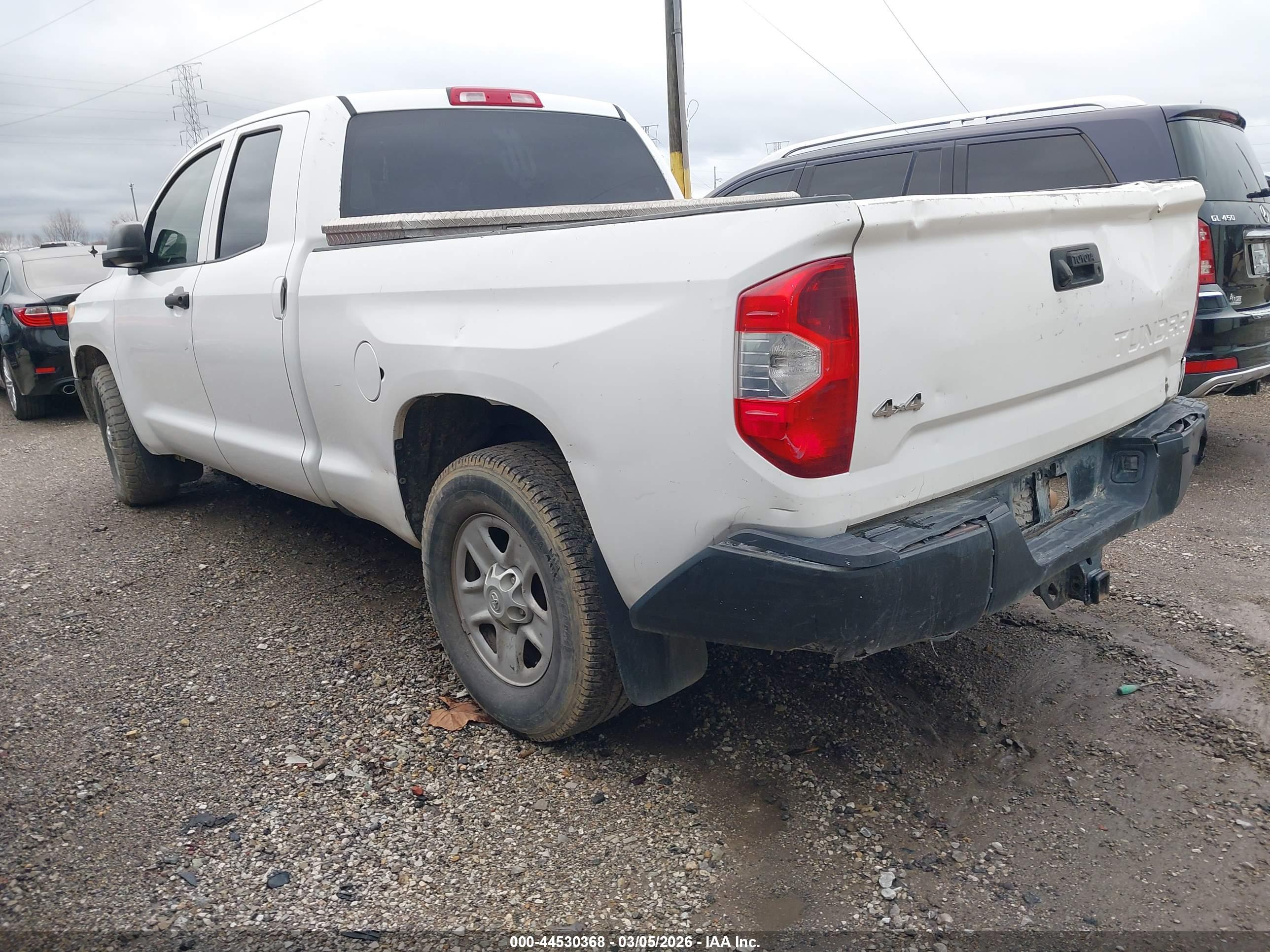 TOYOTA TUNDRA image 3