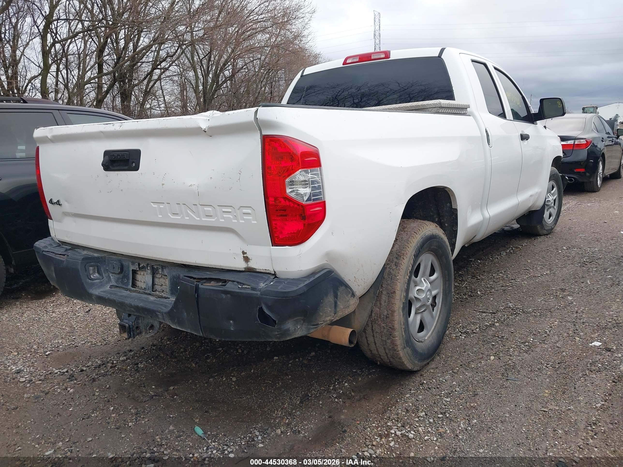 TOYOTA TUNDRA image 4