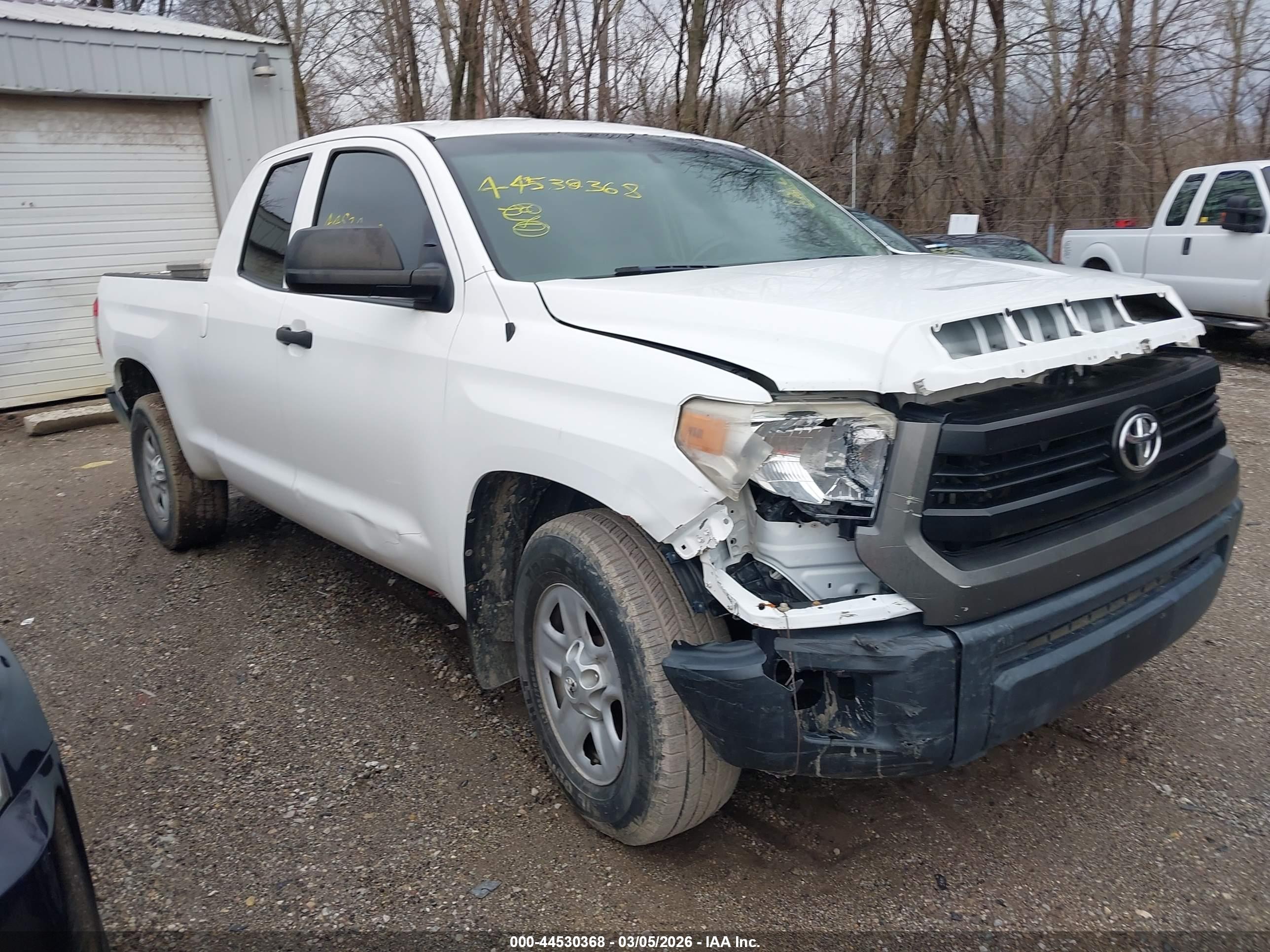 TOYOTA TUNDRA image 6