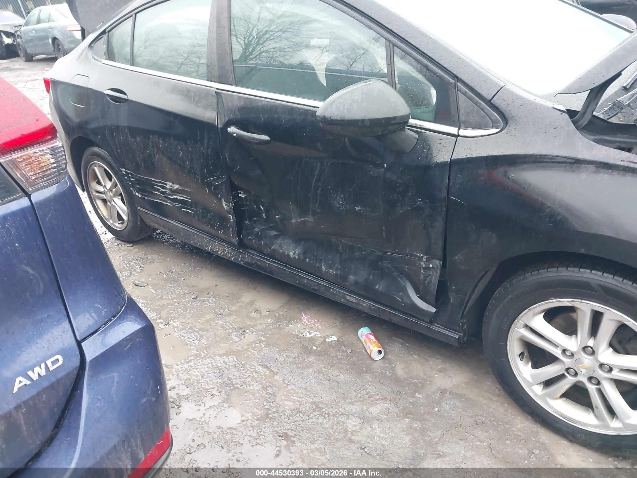 CHEVROLET CRUZE image 6