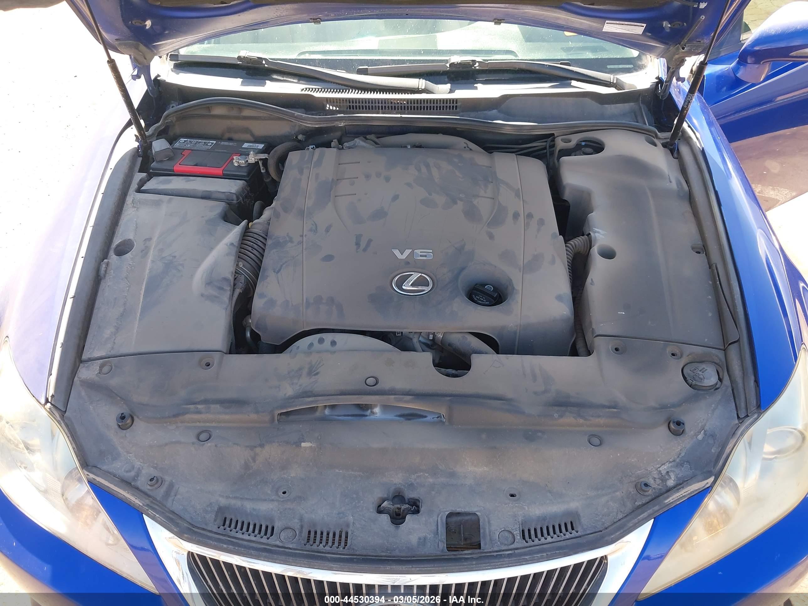 LEXUS IS image 10