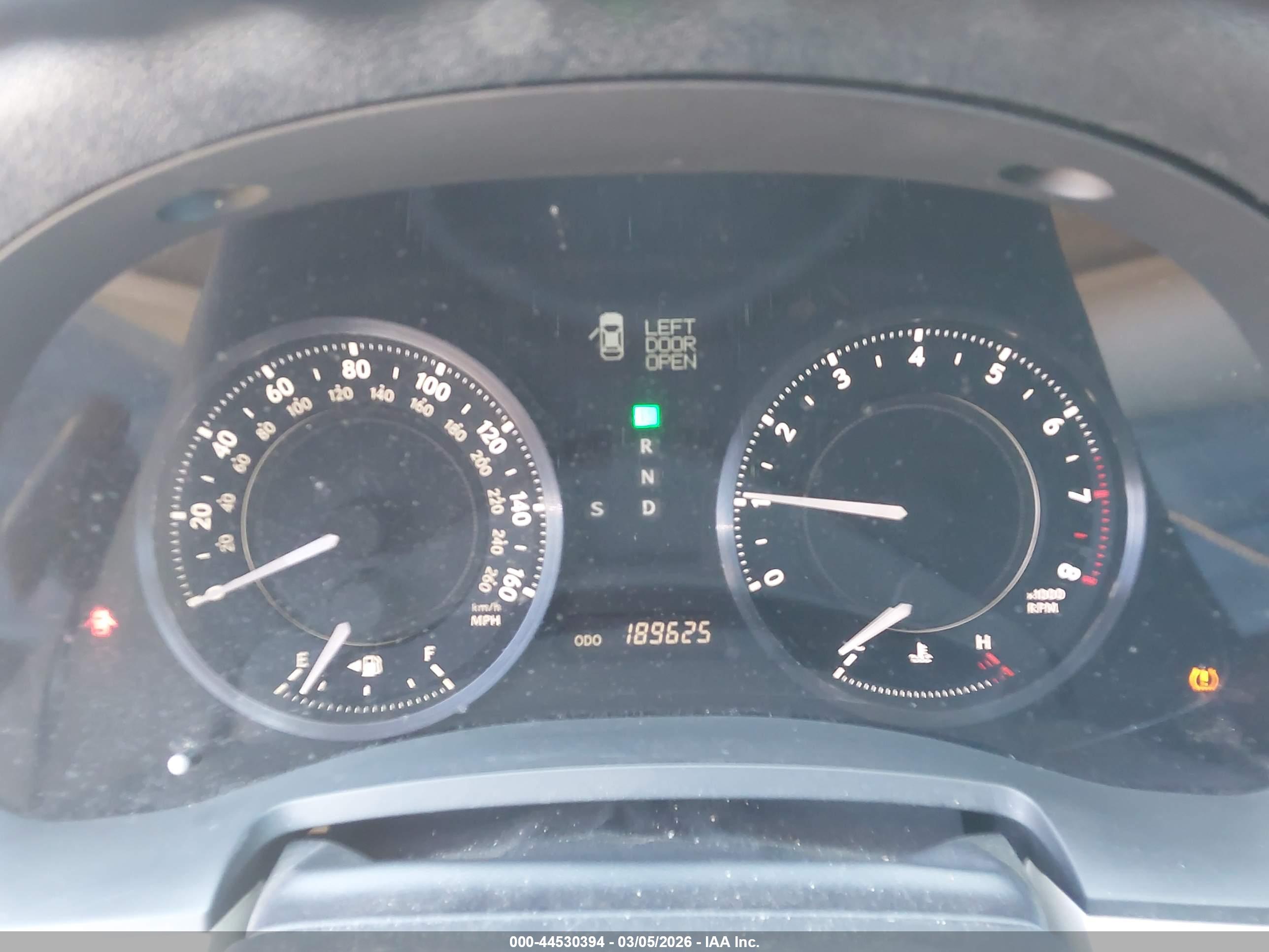 LEXUS IS image 7