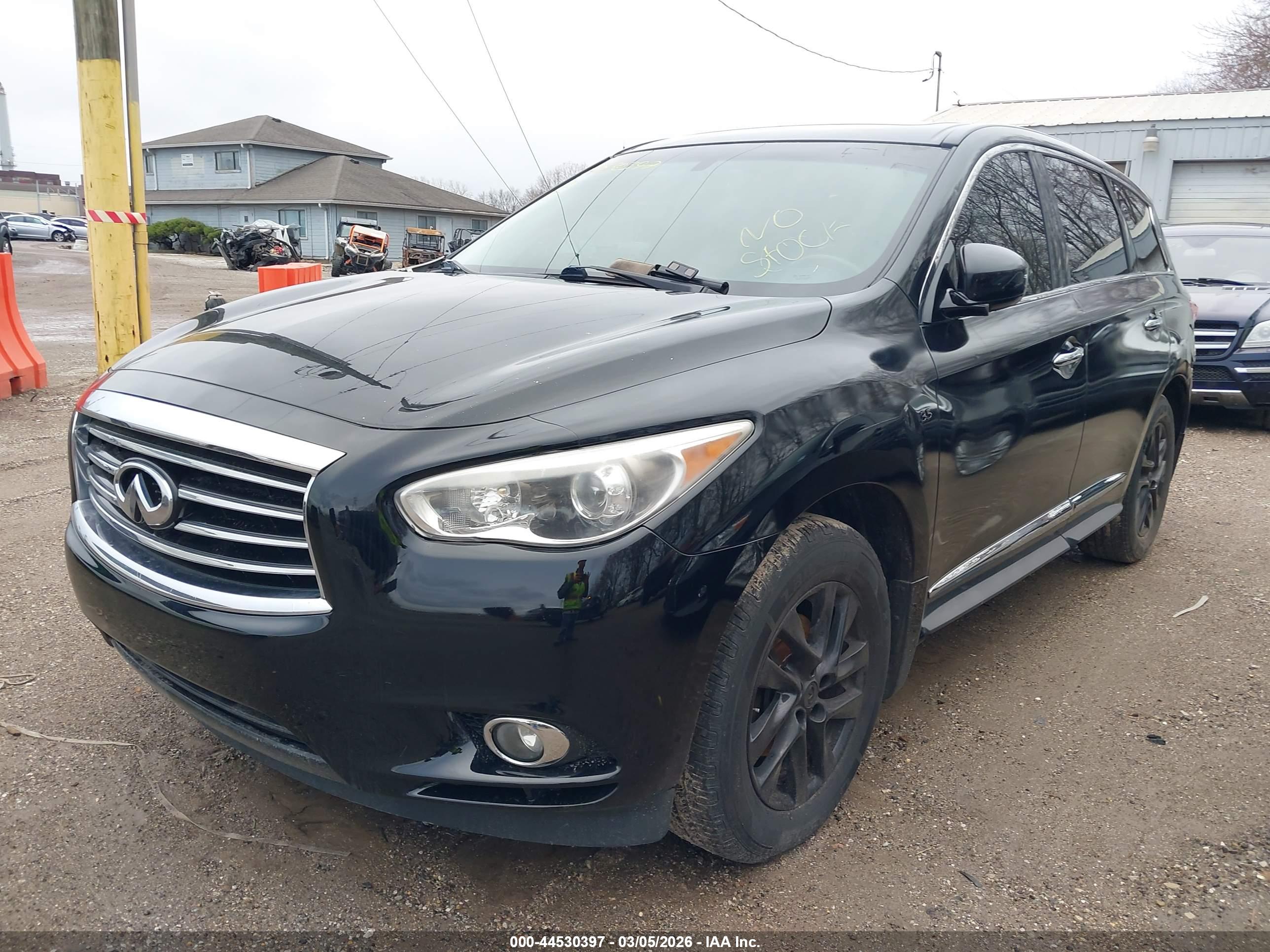 INFINITI QX60 image 2
