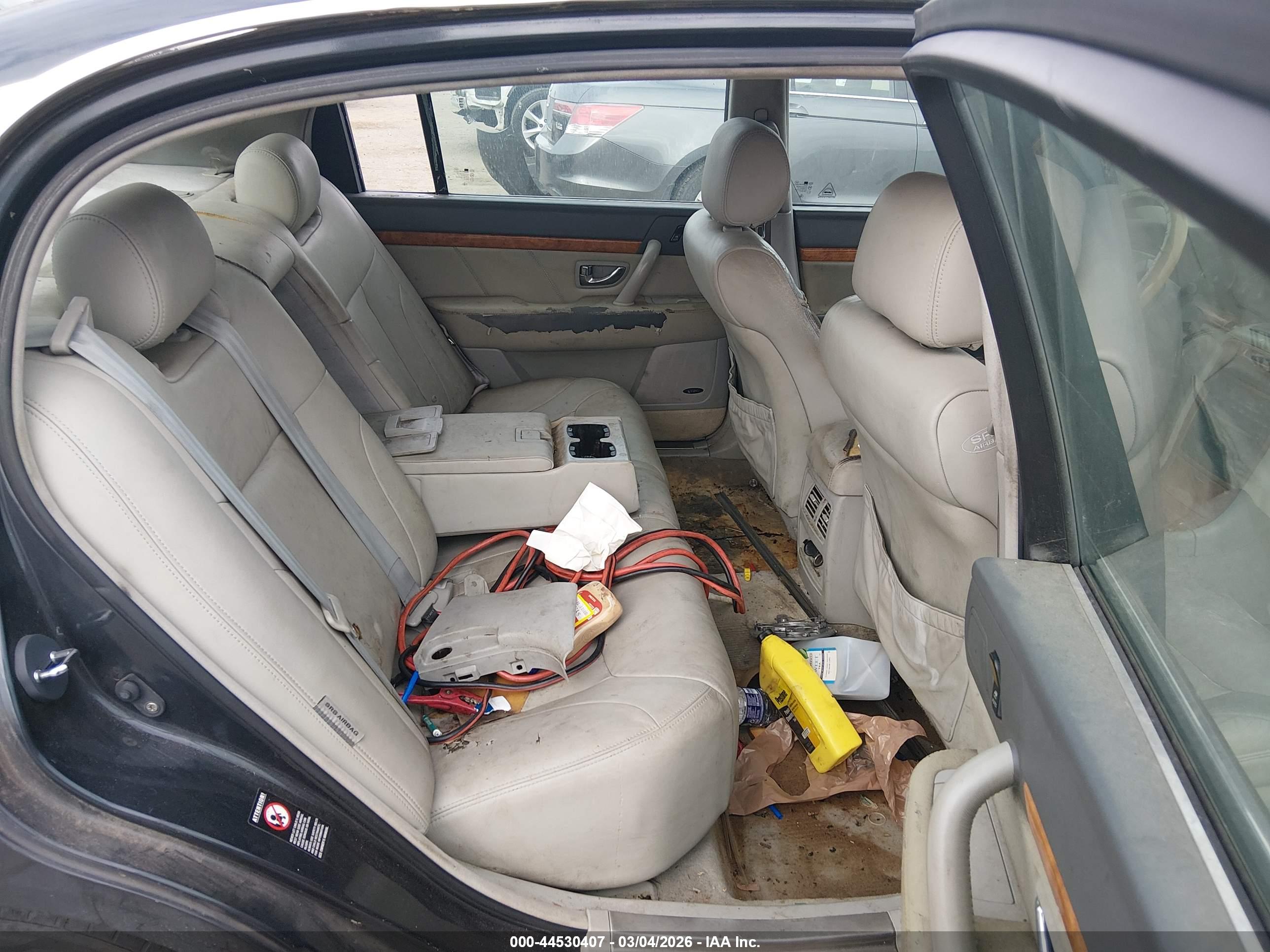 KIA AMANTI image 8
