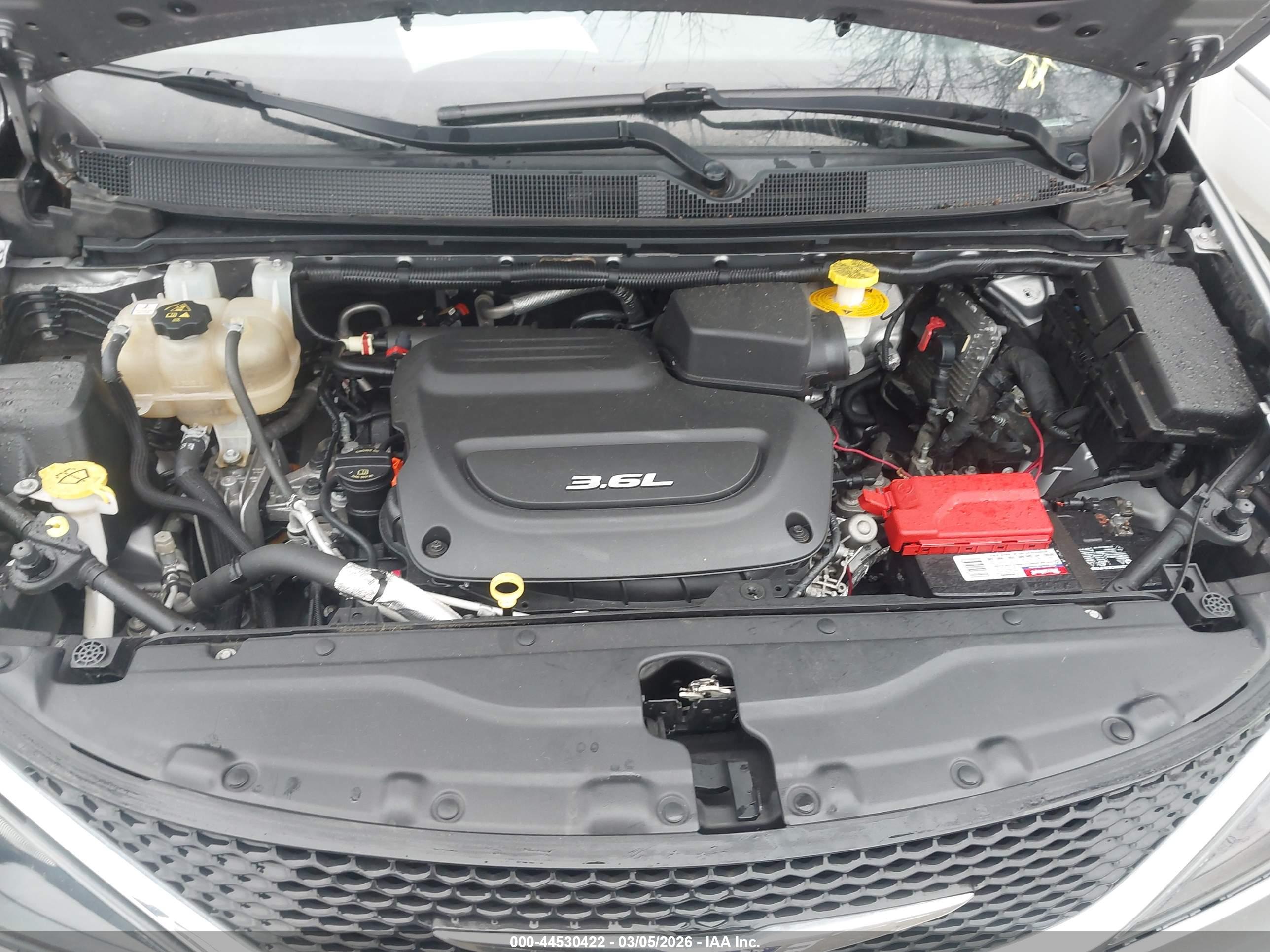 CHRYSLER PACIFICA image 10