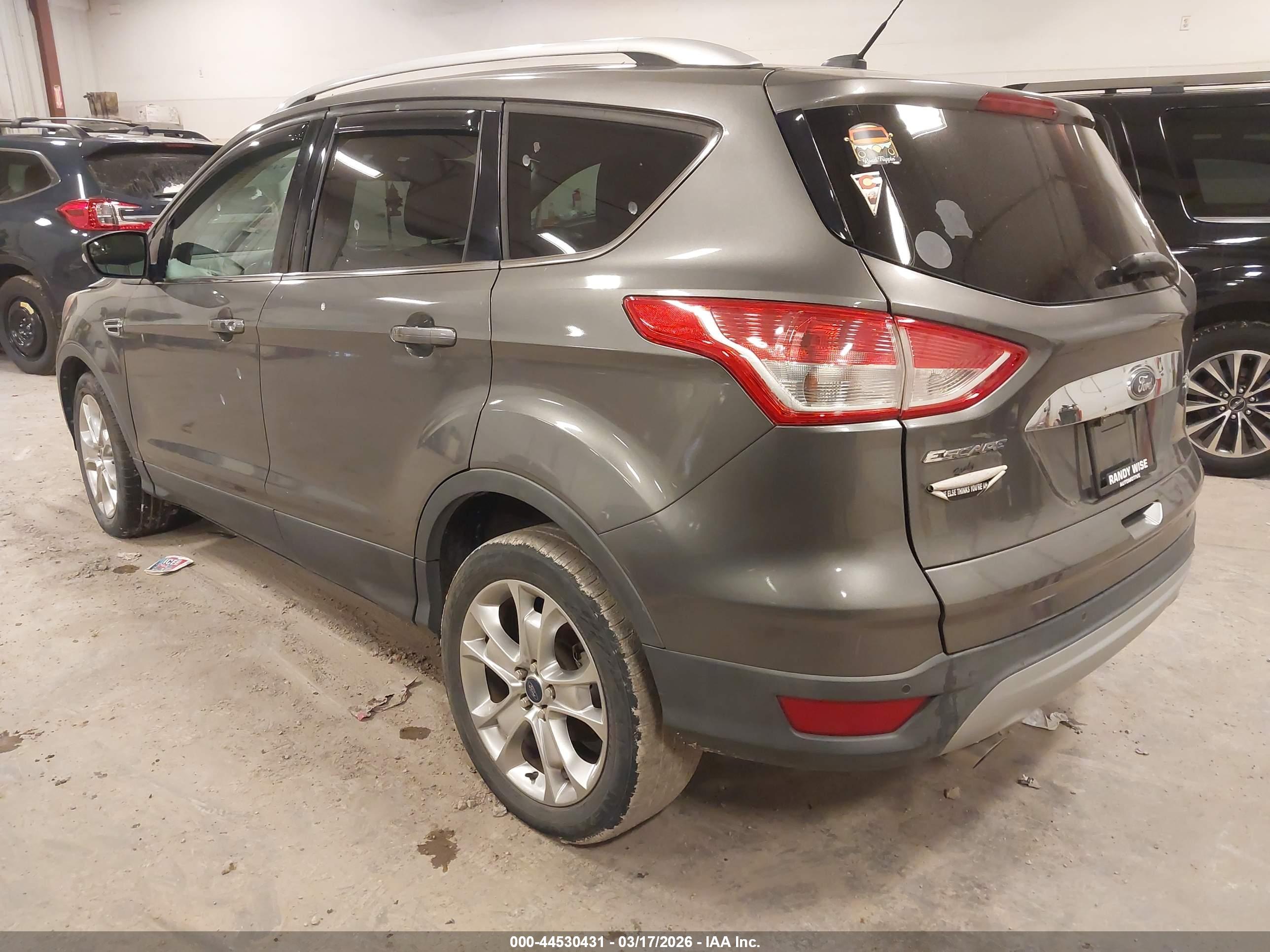FORD ESCAPE image 3