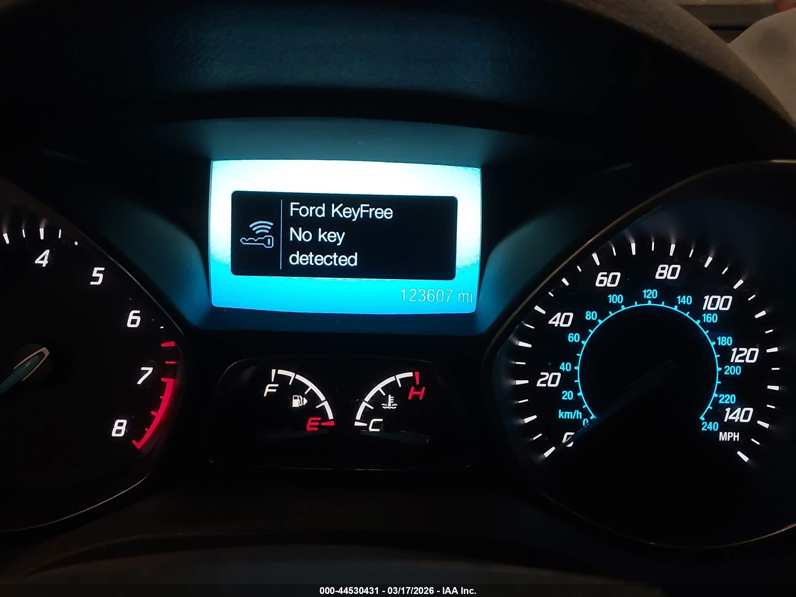 FORD ESCAPE image 7