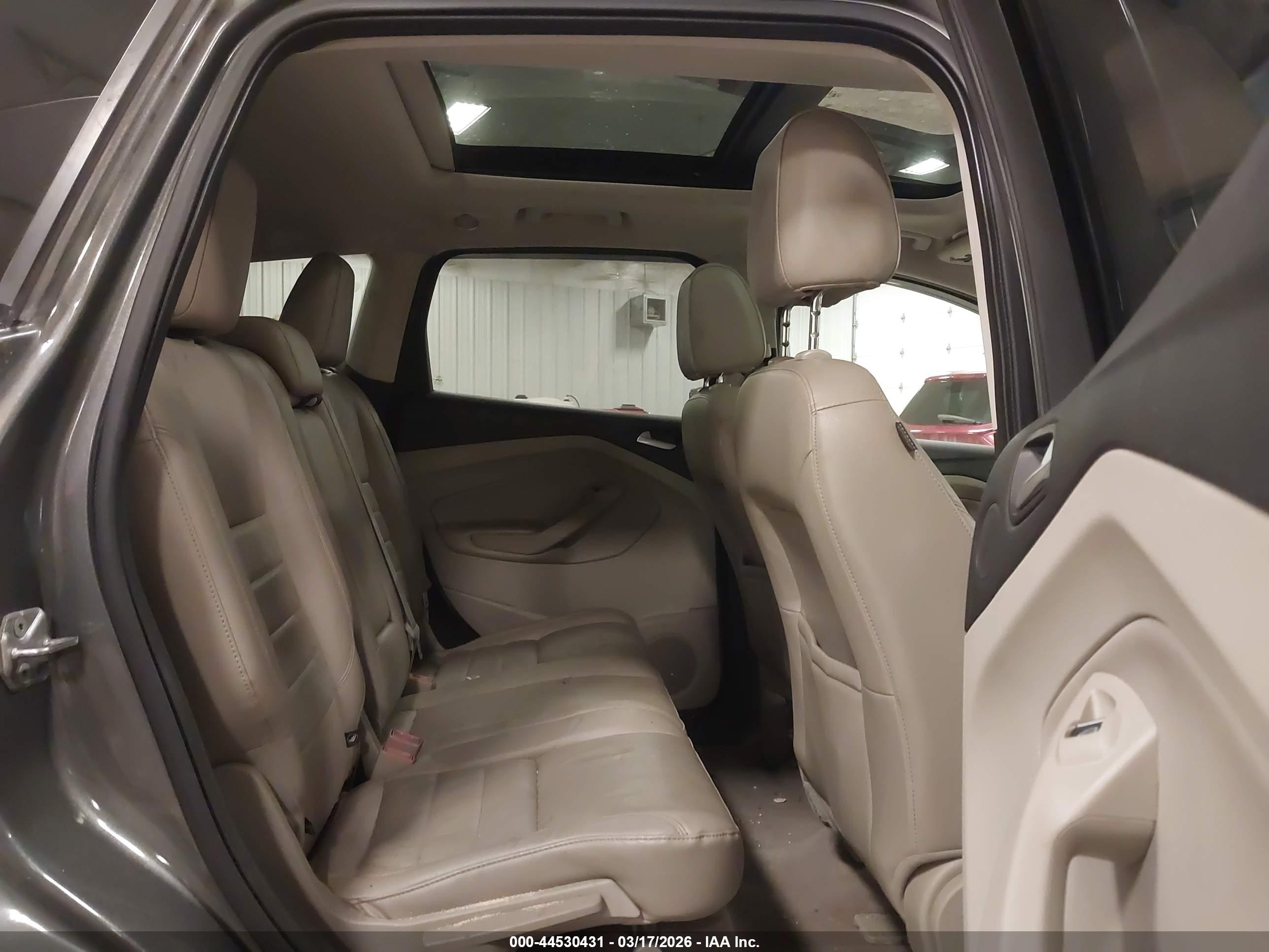 FORD ESCAPE image 8