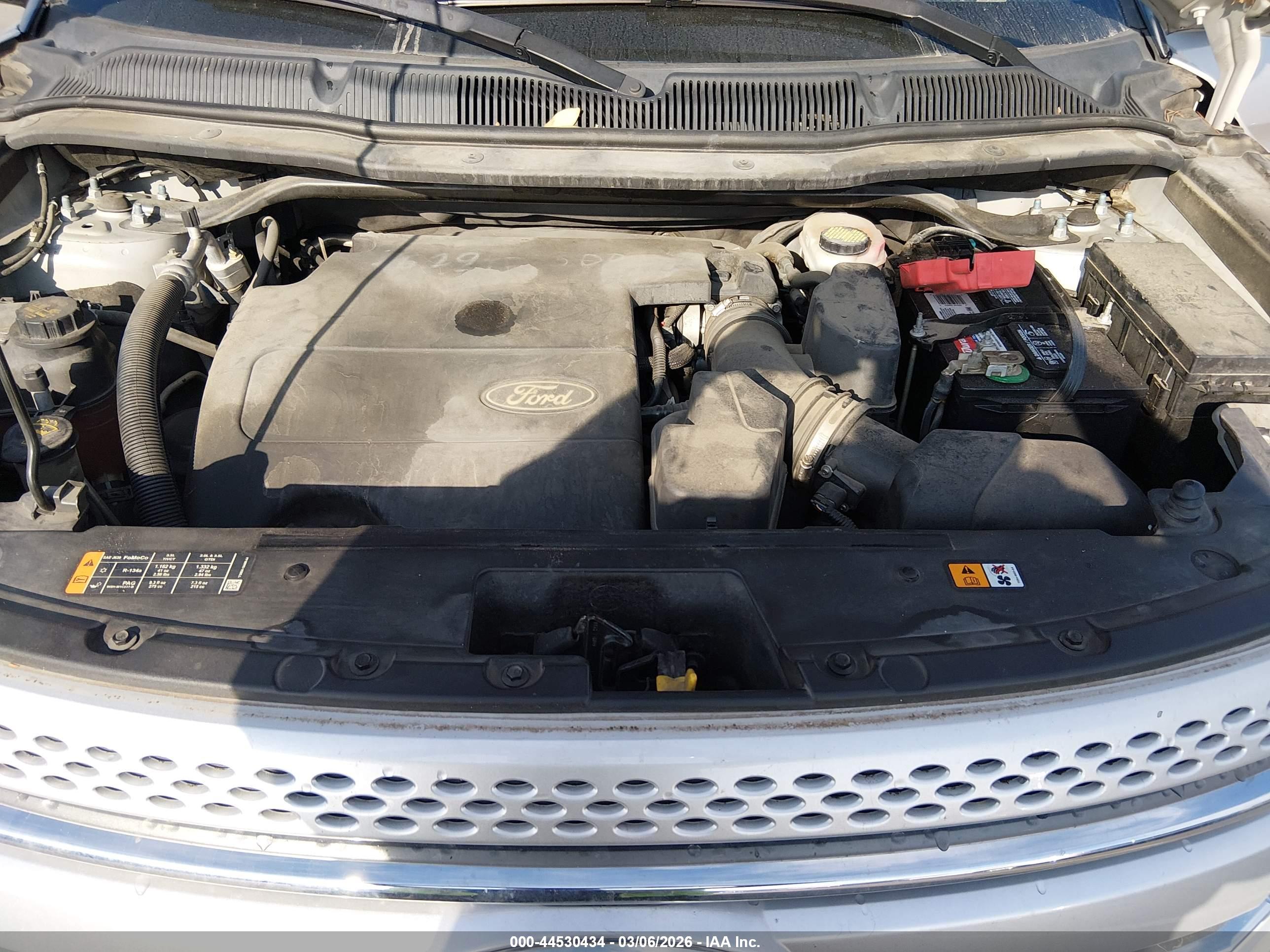 FORD EXPLORER image 10