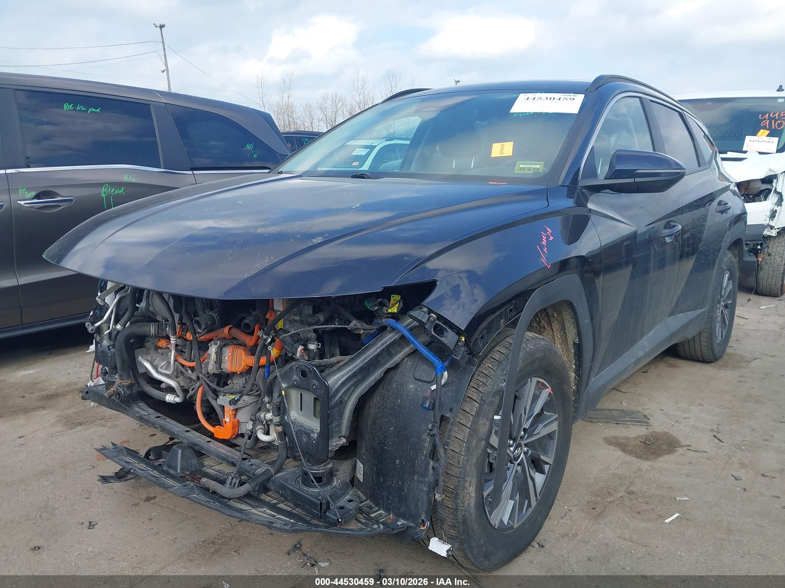 HYUNDAI TUCSON image 2
