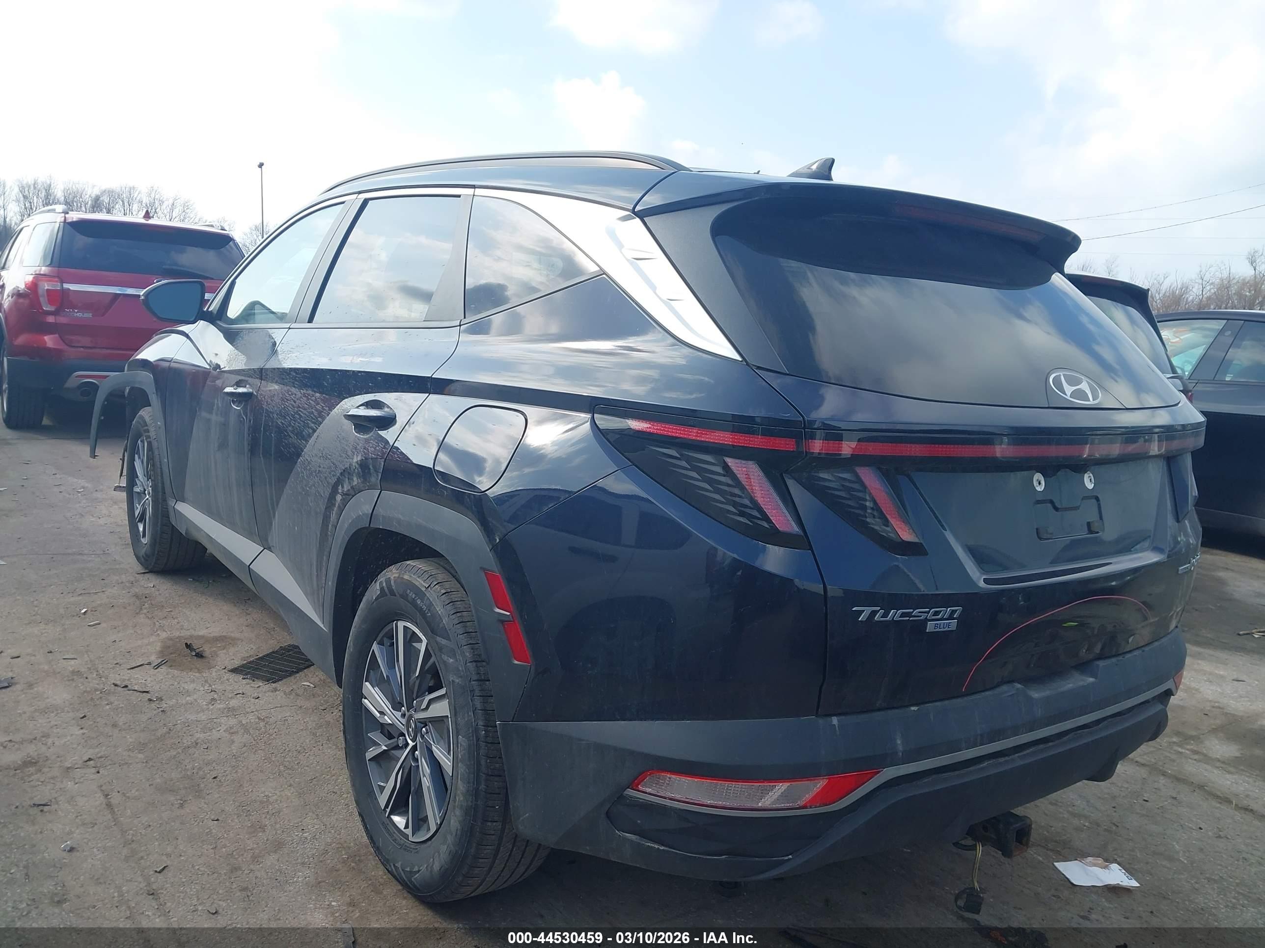 HYUNDAI TUCSON image 3