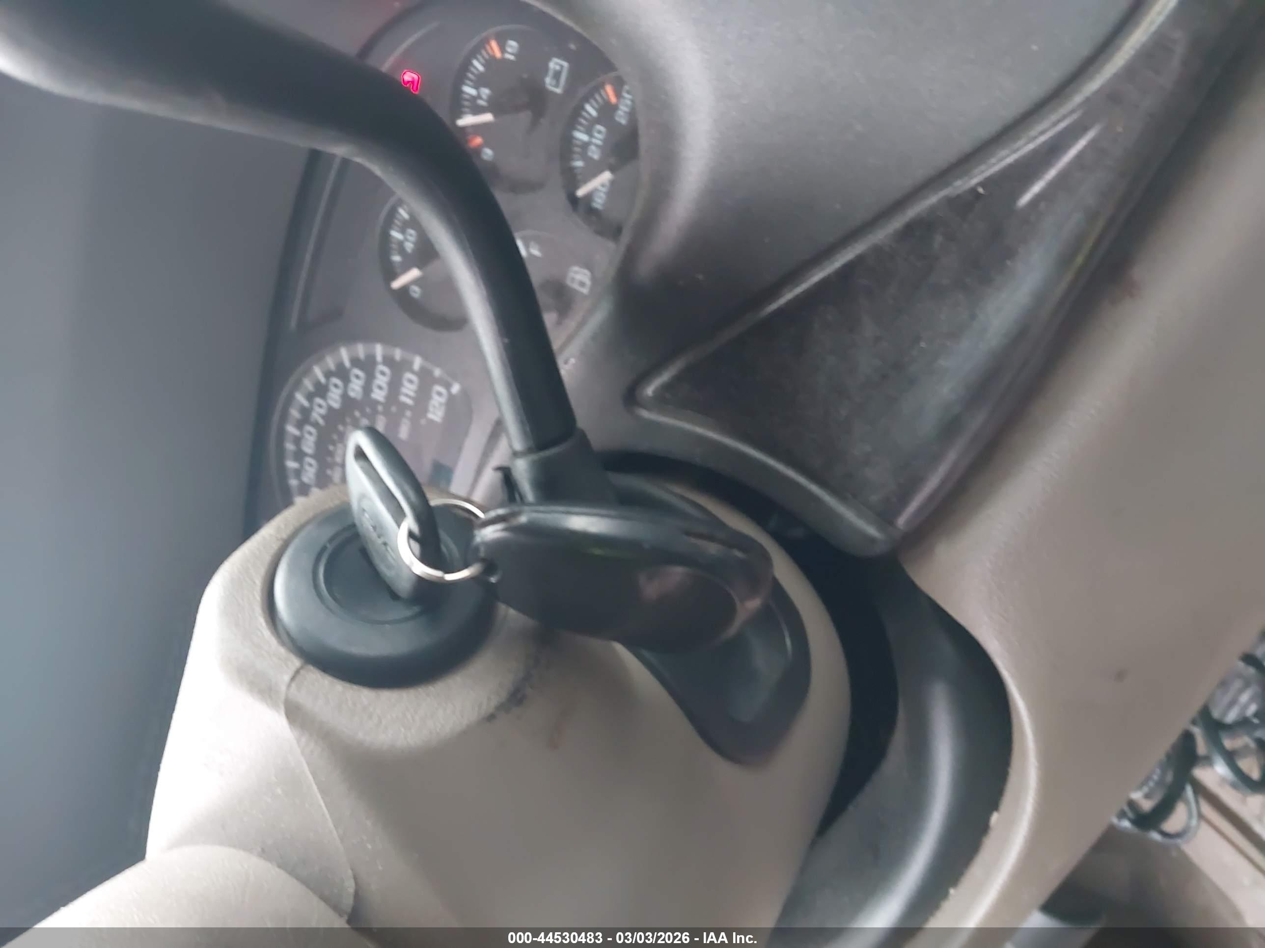 GMC YUKON image 11