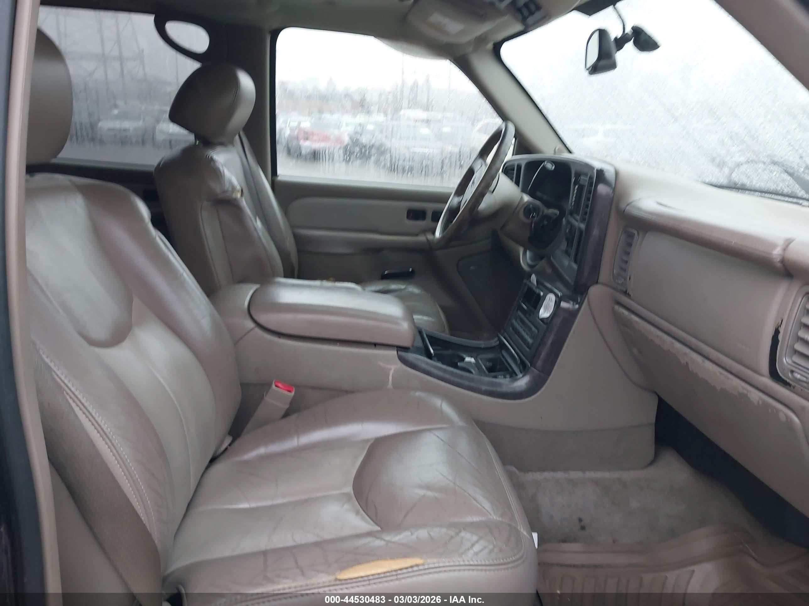 GMC YUKON image 5