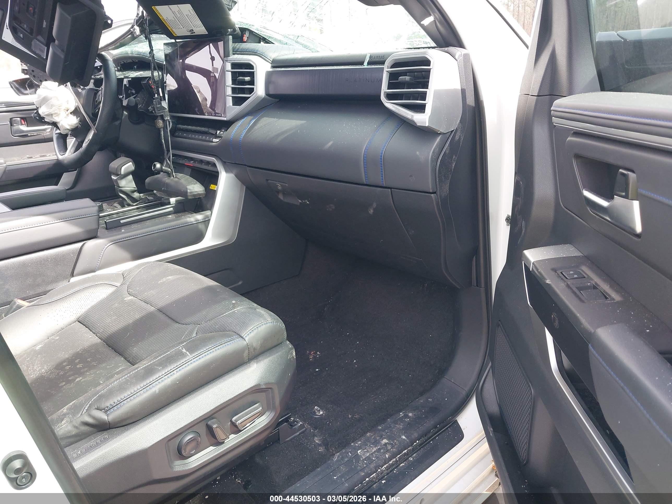 TOYOTA TUNDRA image 5