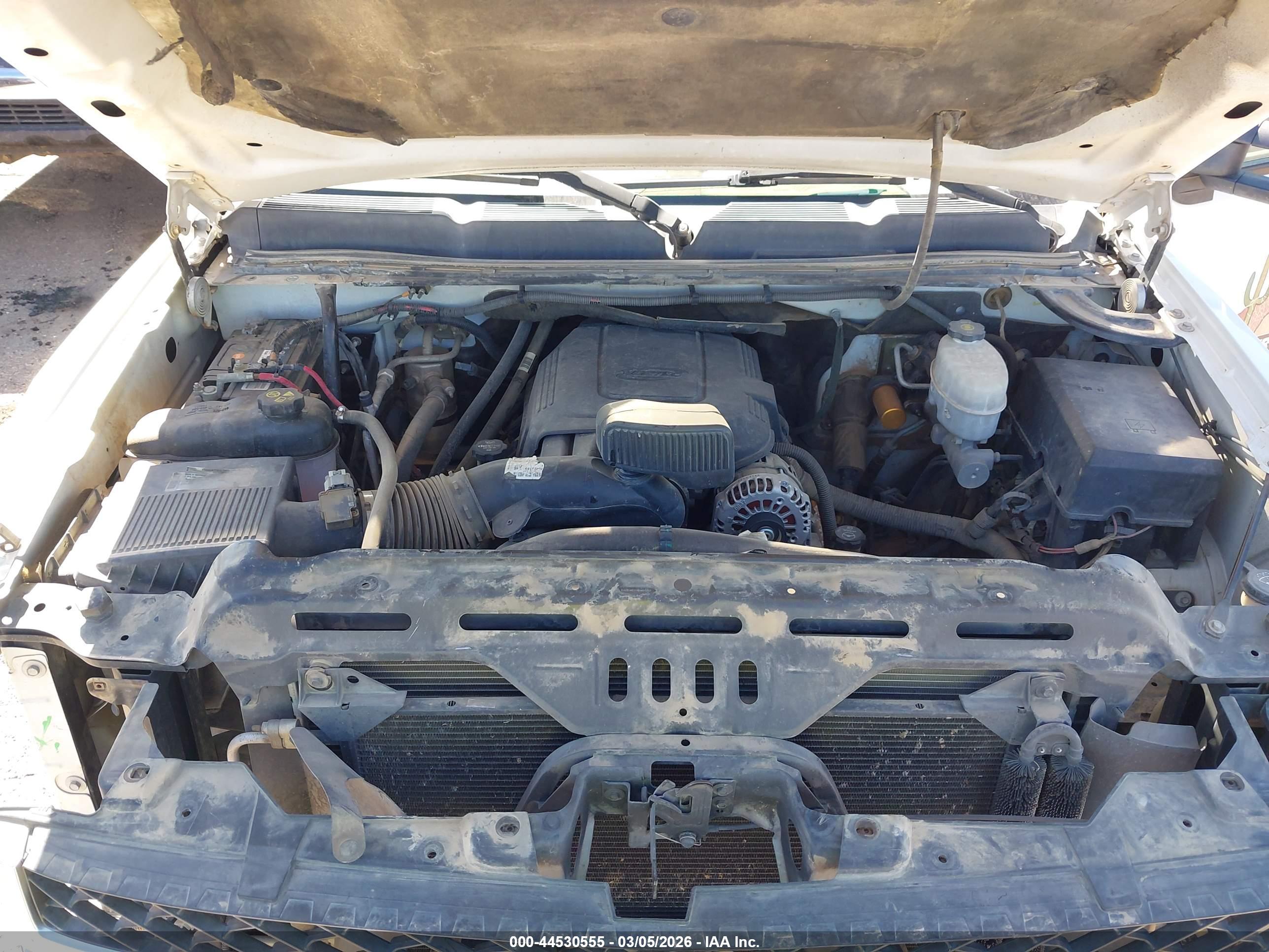 CHEVROLET SILVERADO image 10