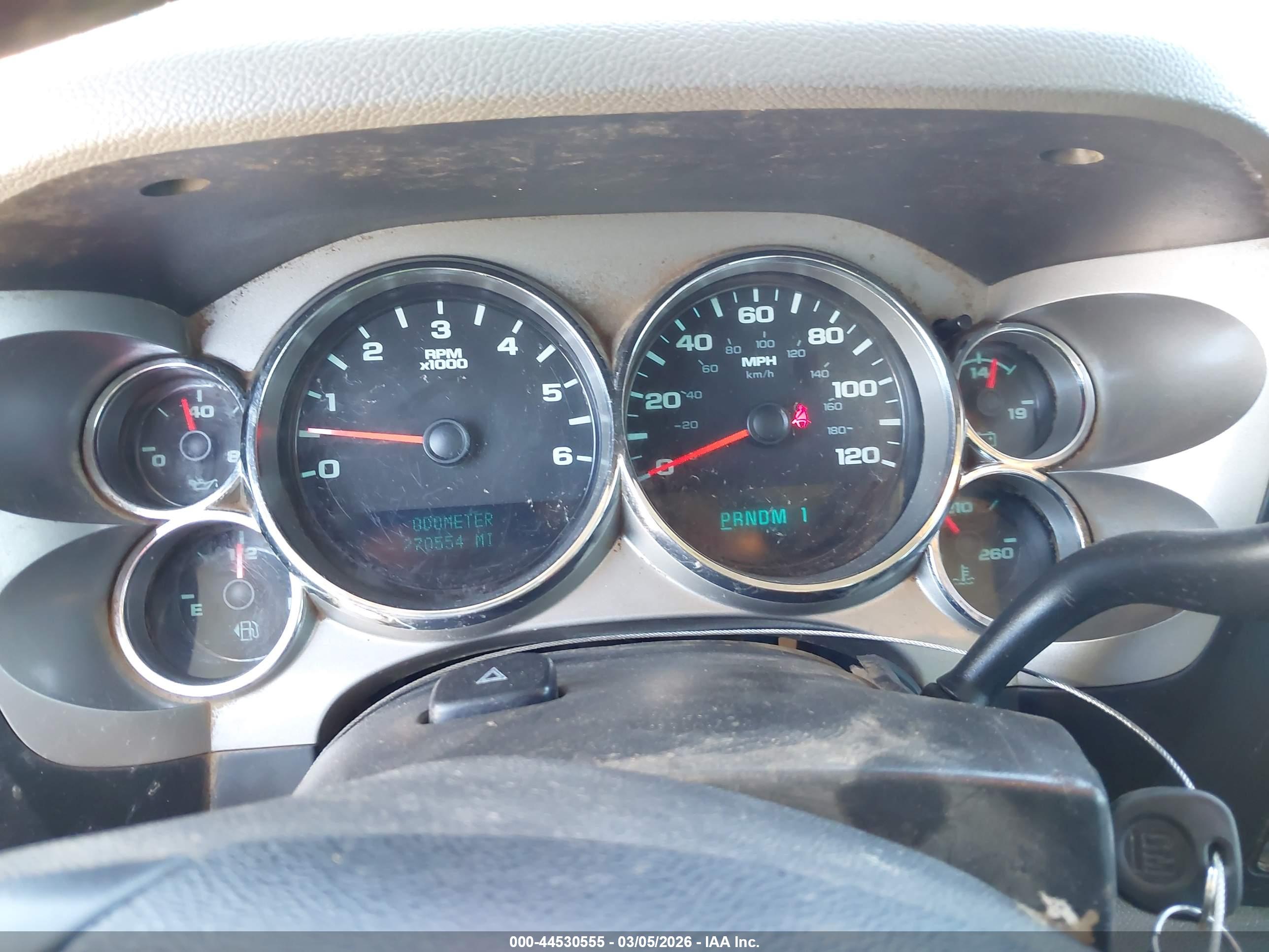 CHEVROLET SILVERADO image 7