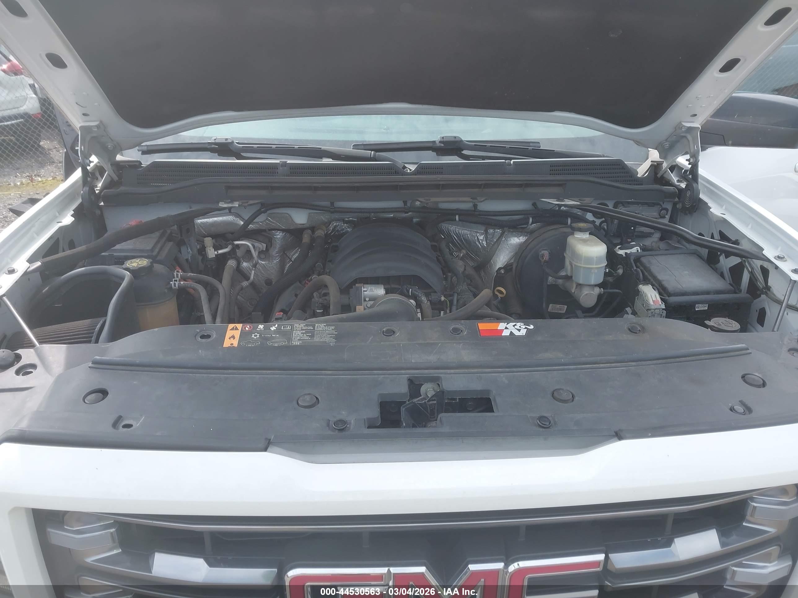GMC SIERRA image 10