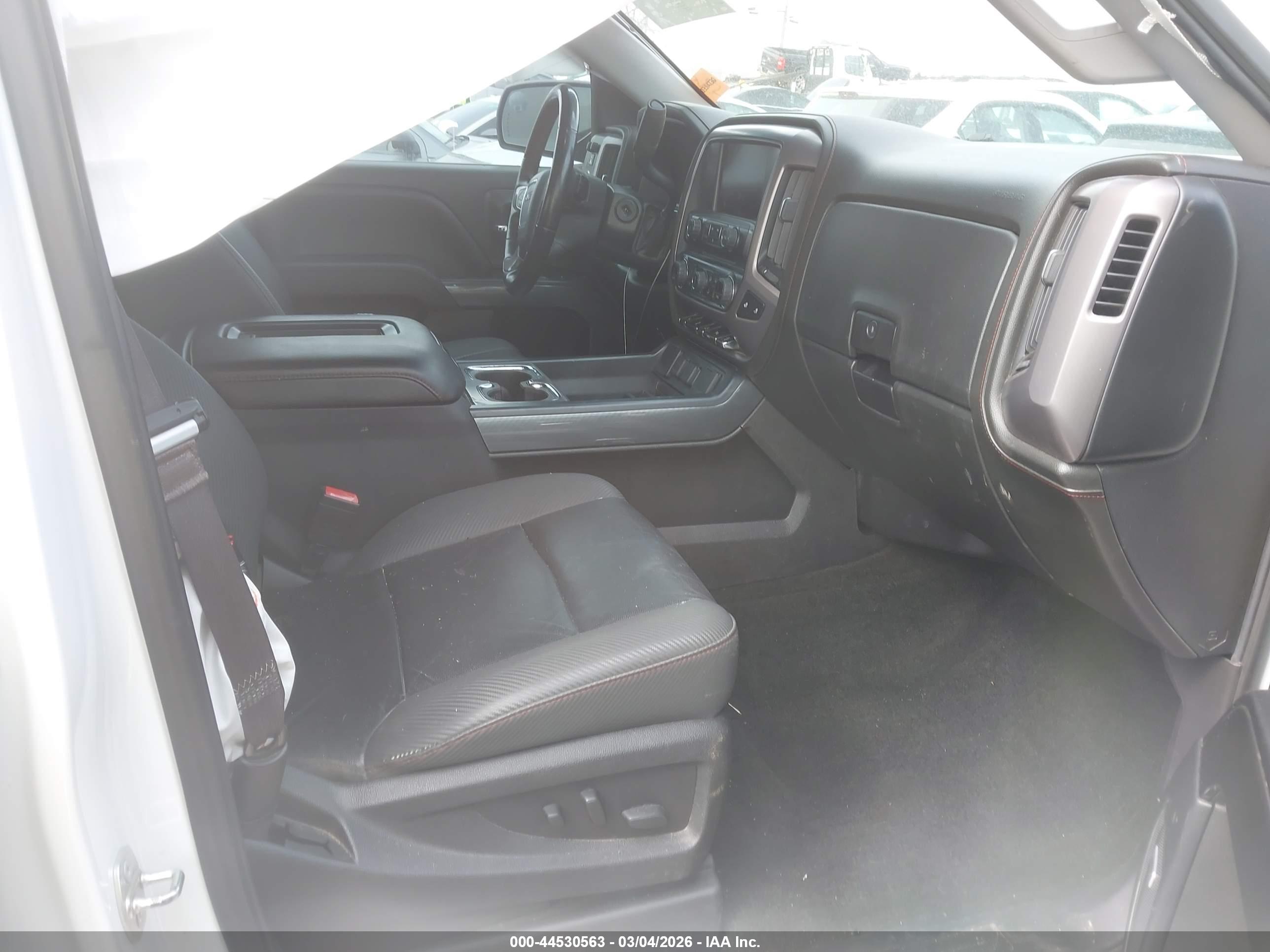 GMC SIERRA image 5