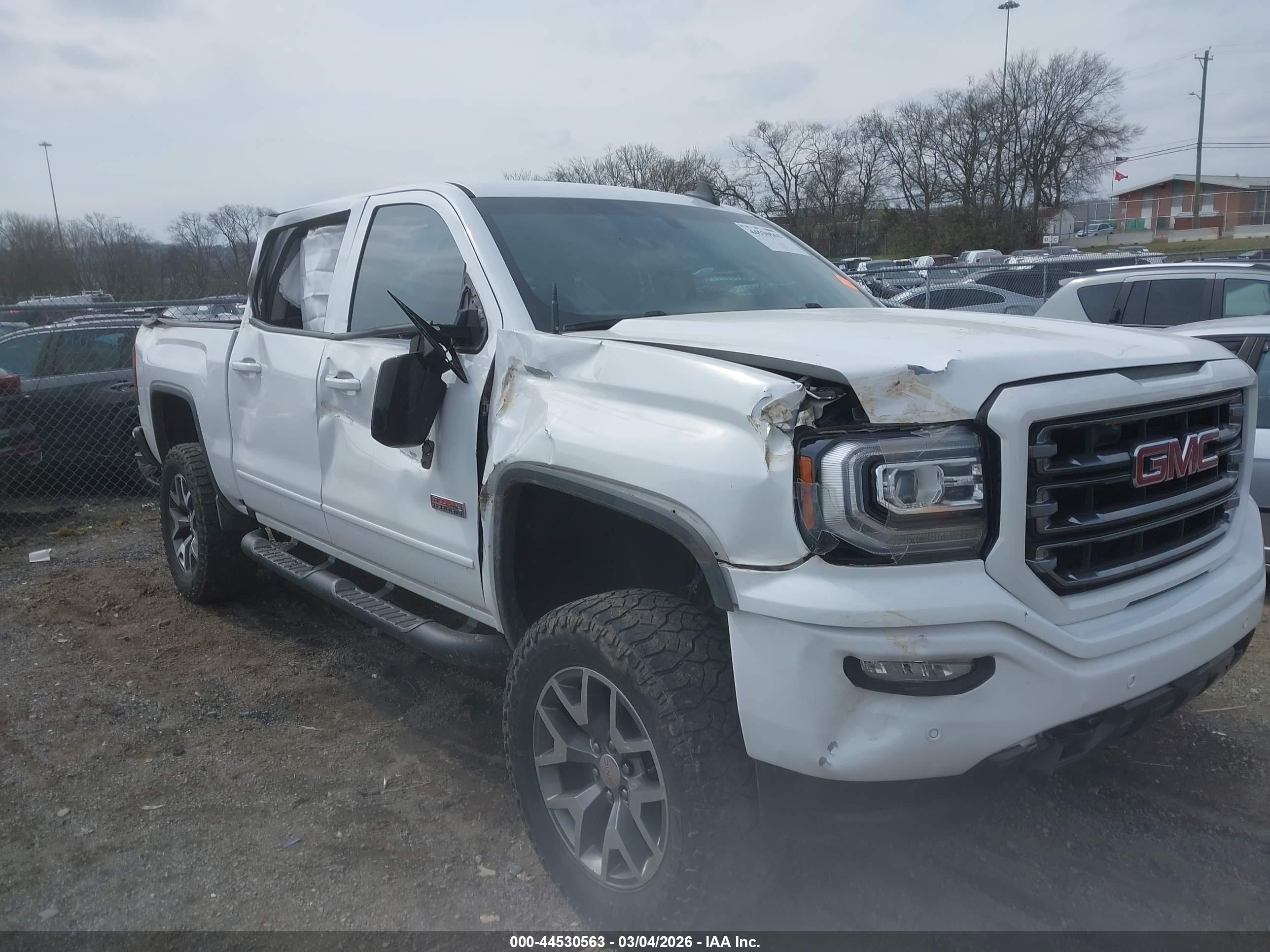 GMC SIERRA image 6