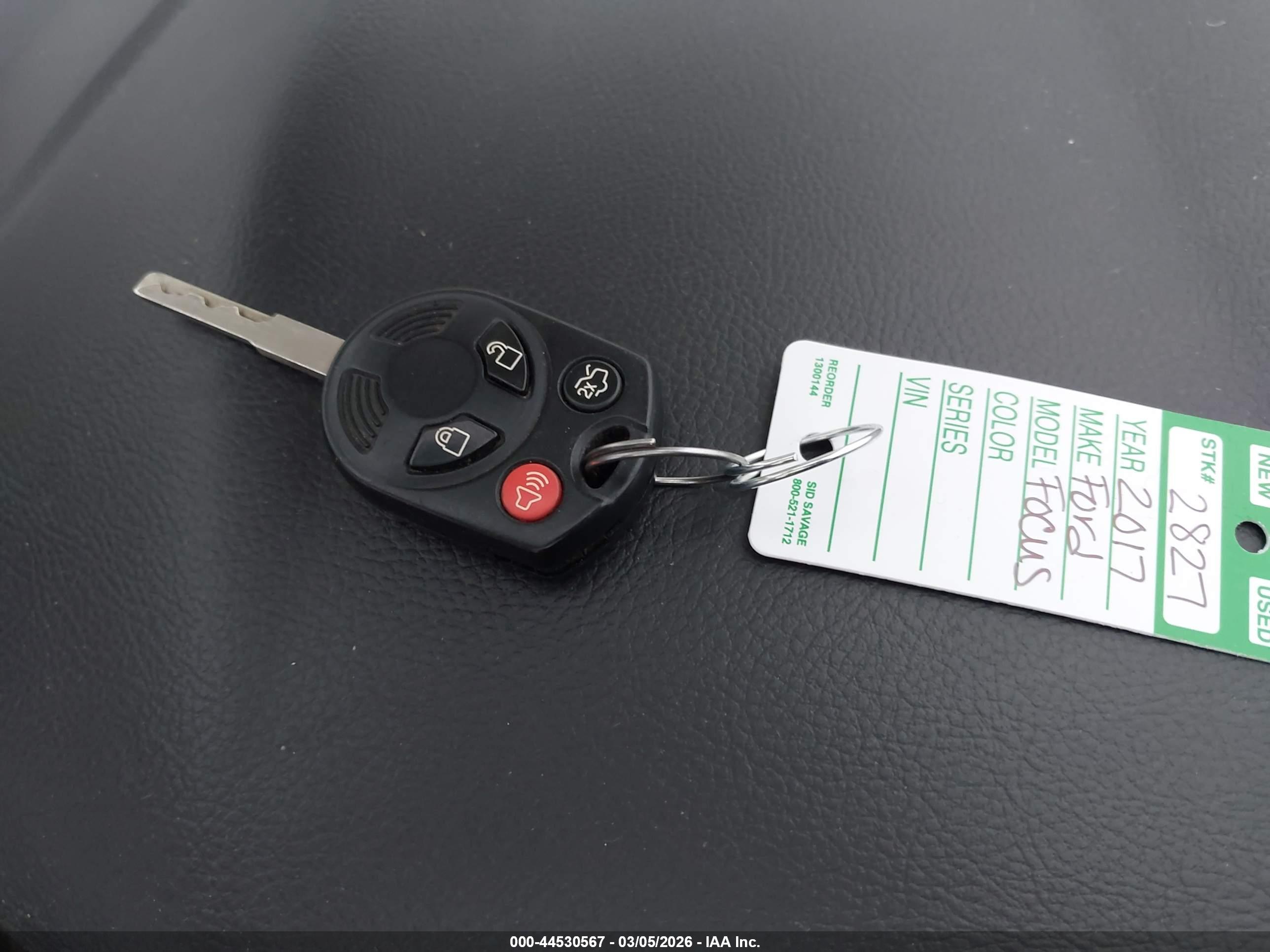 FORD FOCUS image 11