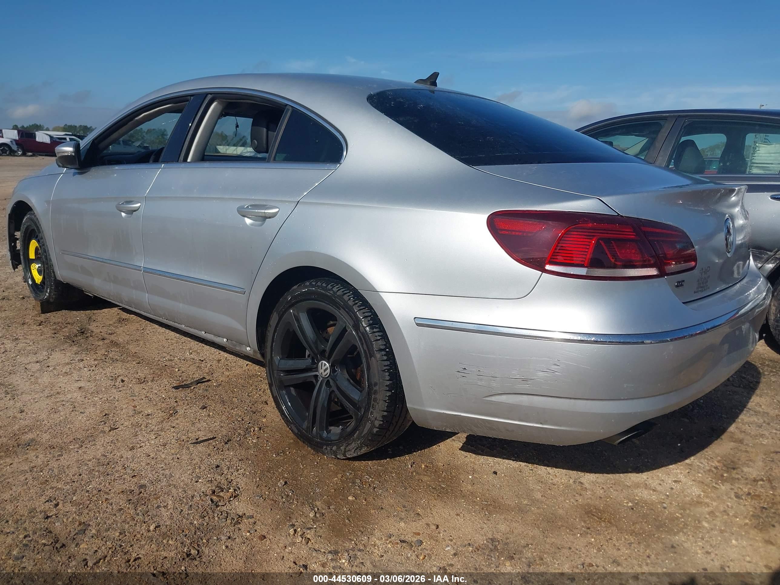 VOLKSWAGEN CC image 3