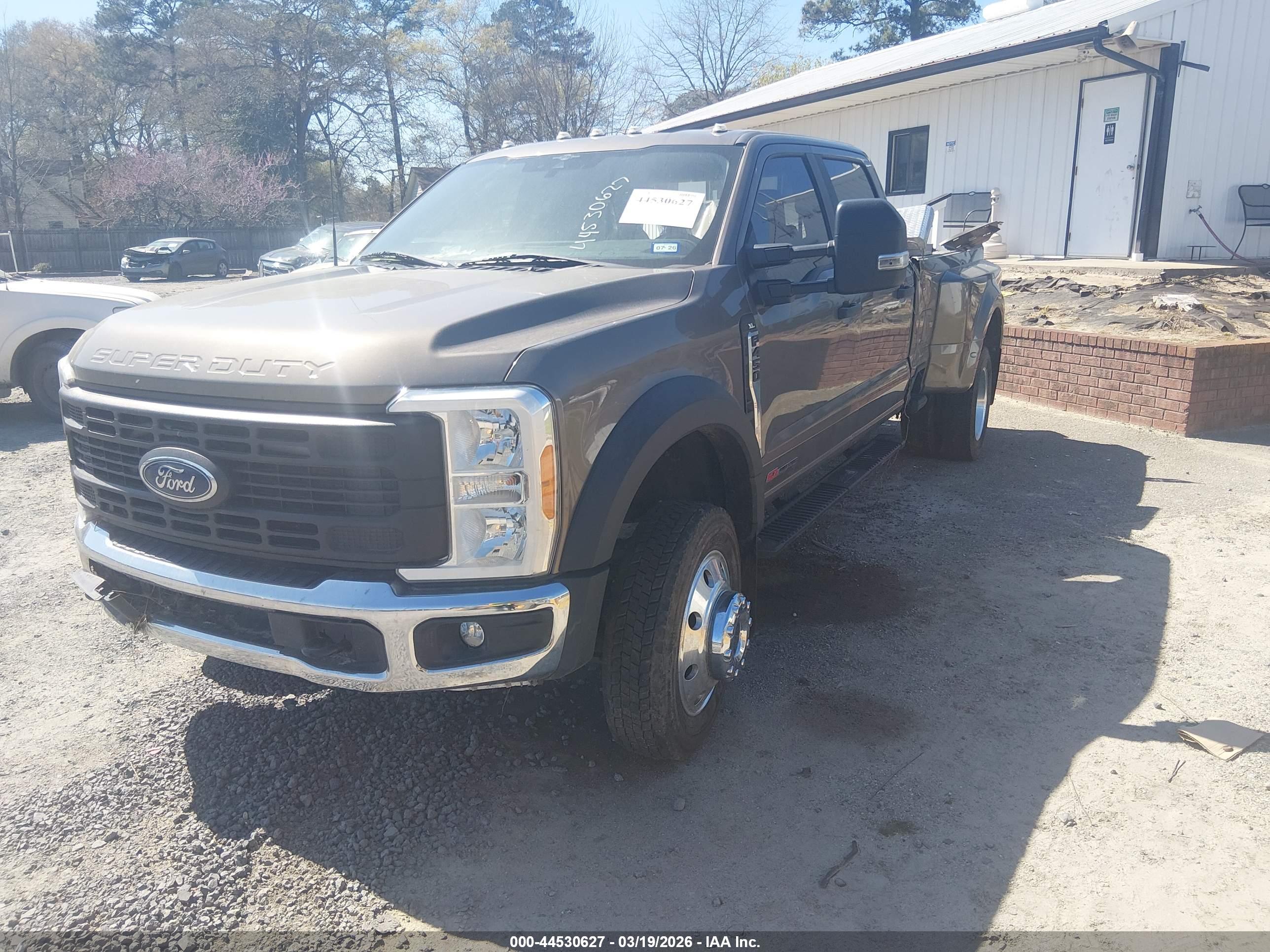 FORD F-450 image 2