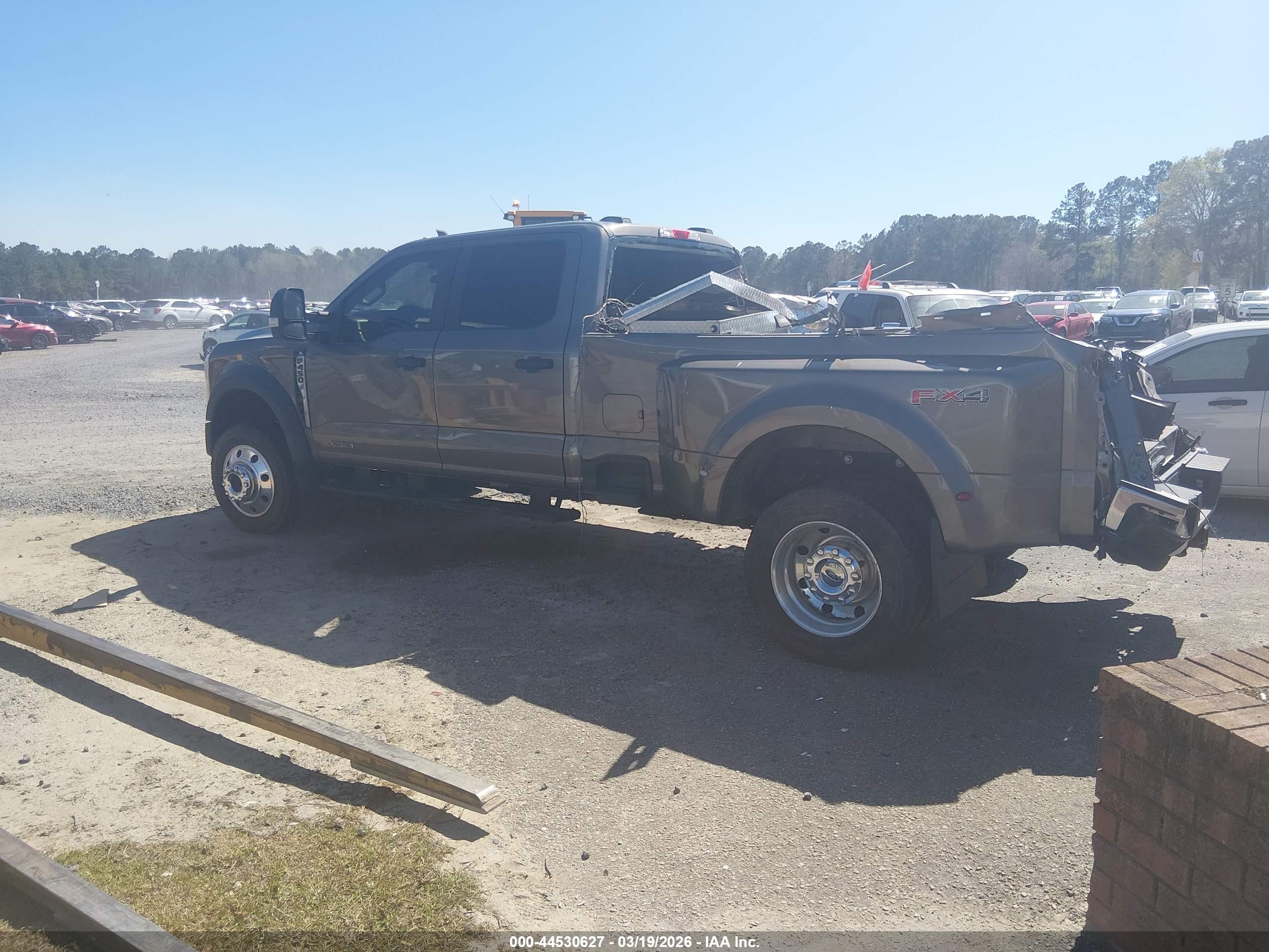 FORD F-450 image 3