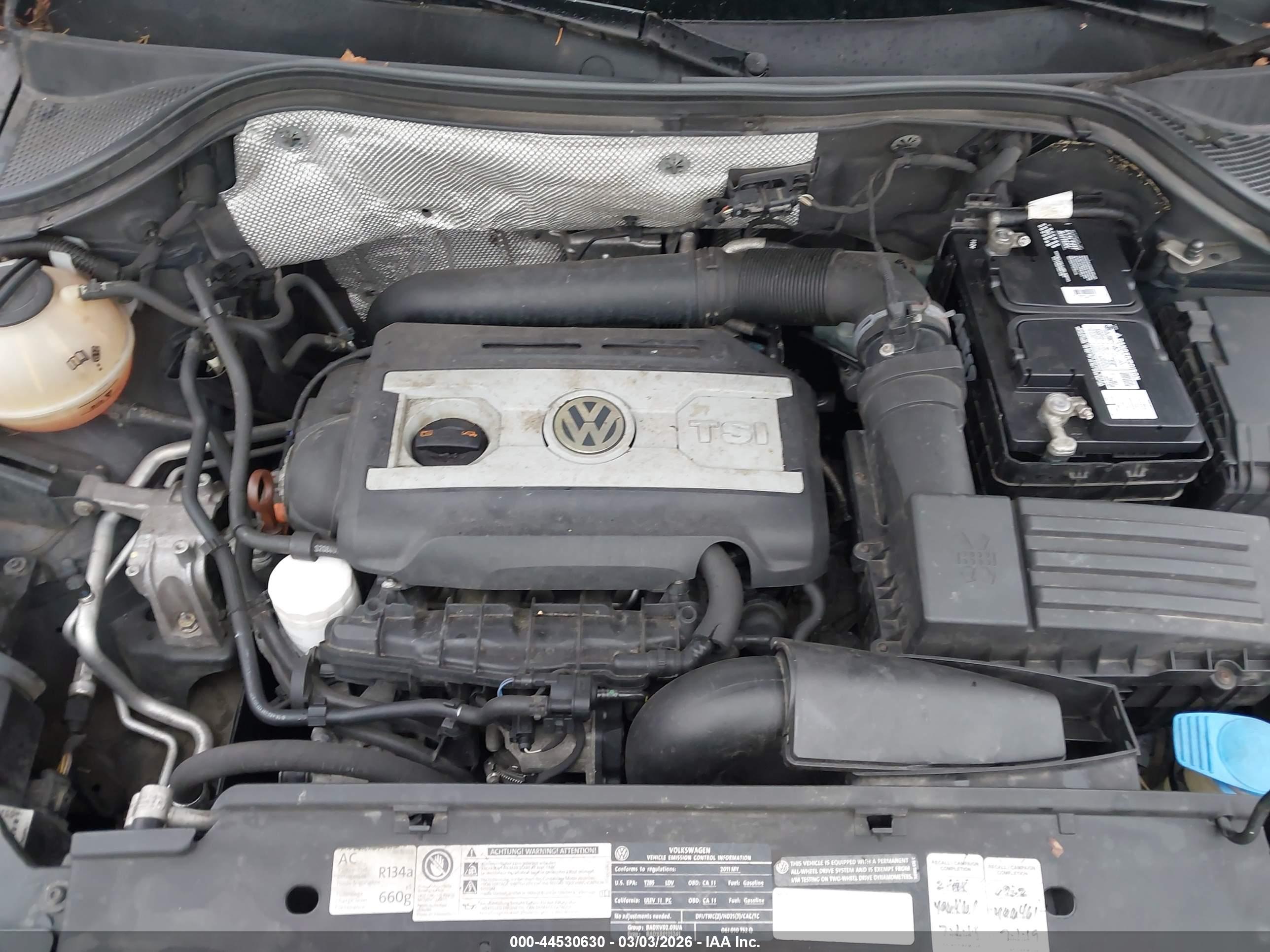 VOLKSWAGEN TIGUAN image 10