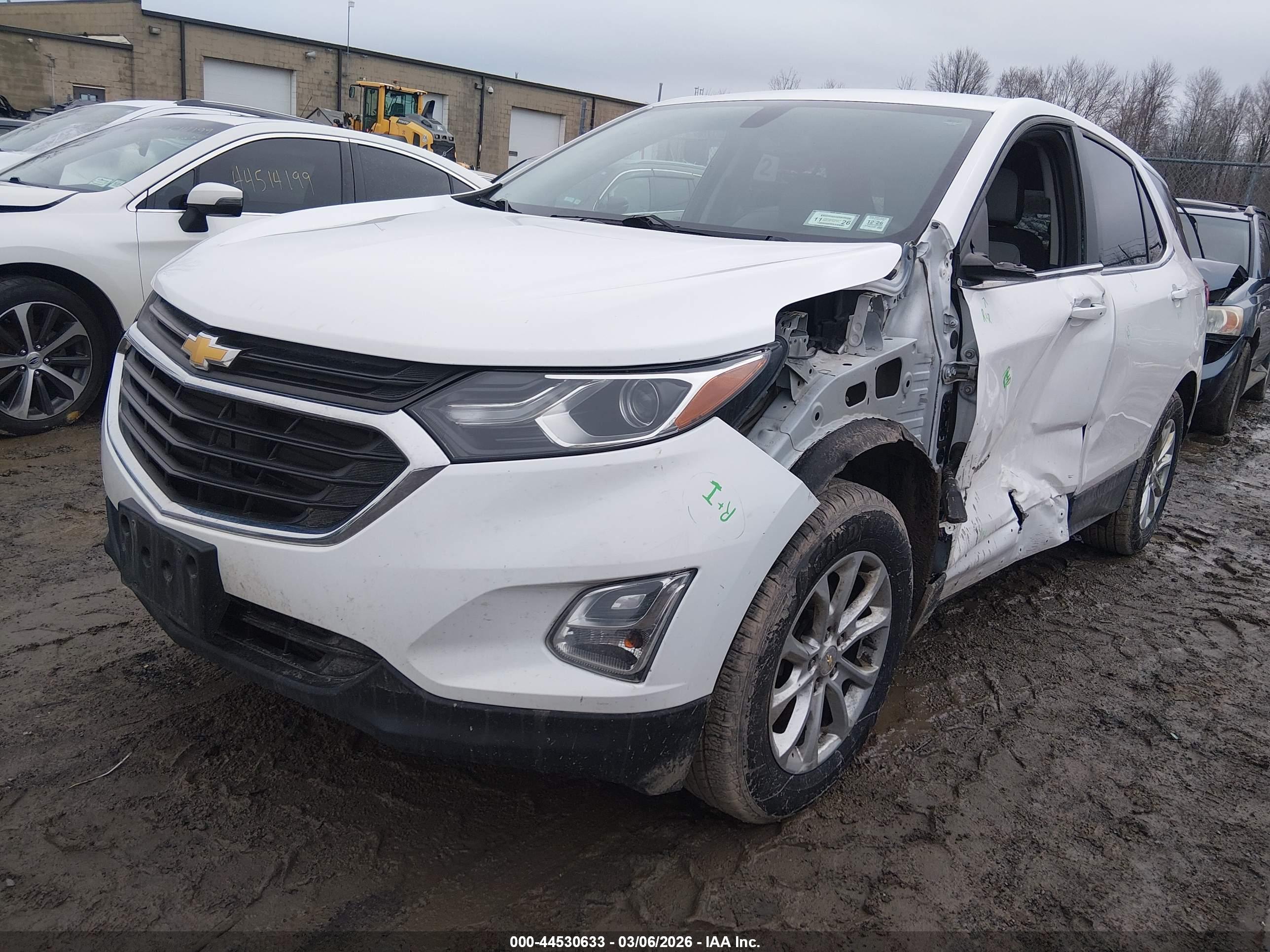 CHEVROLET EQUINOX image 2