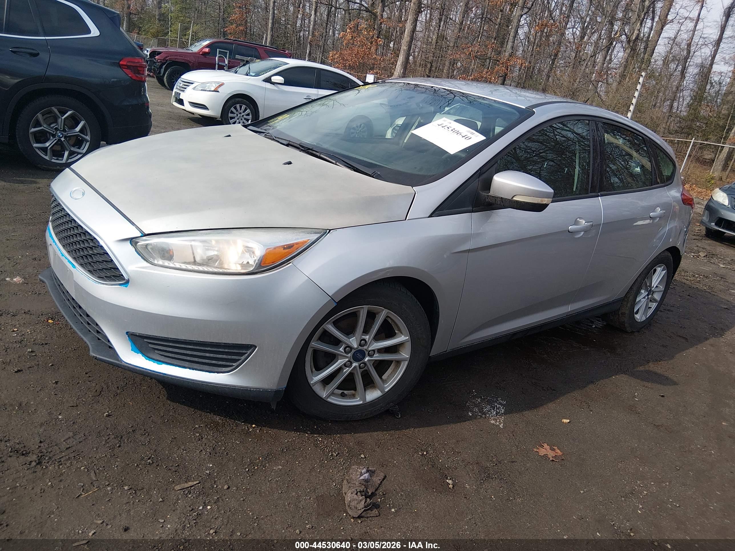 FORD FOCUS image 2