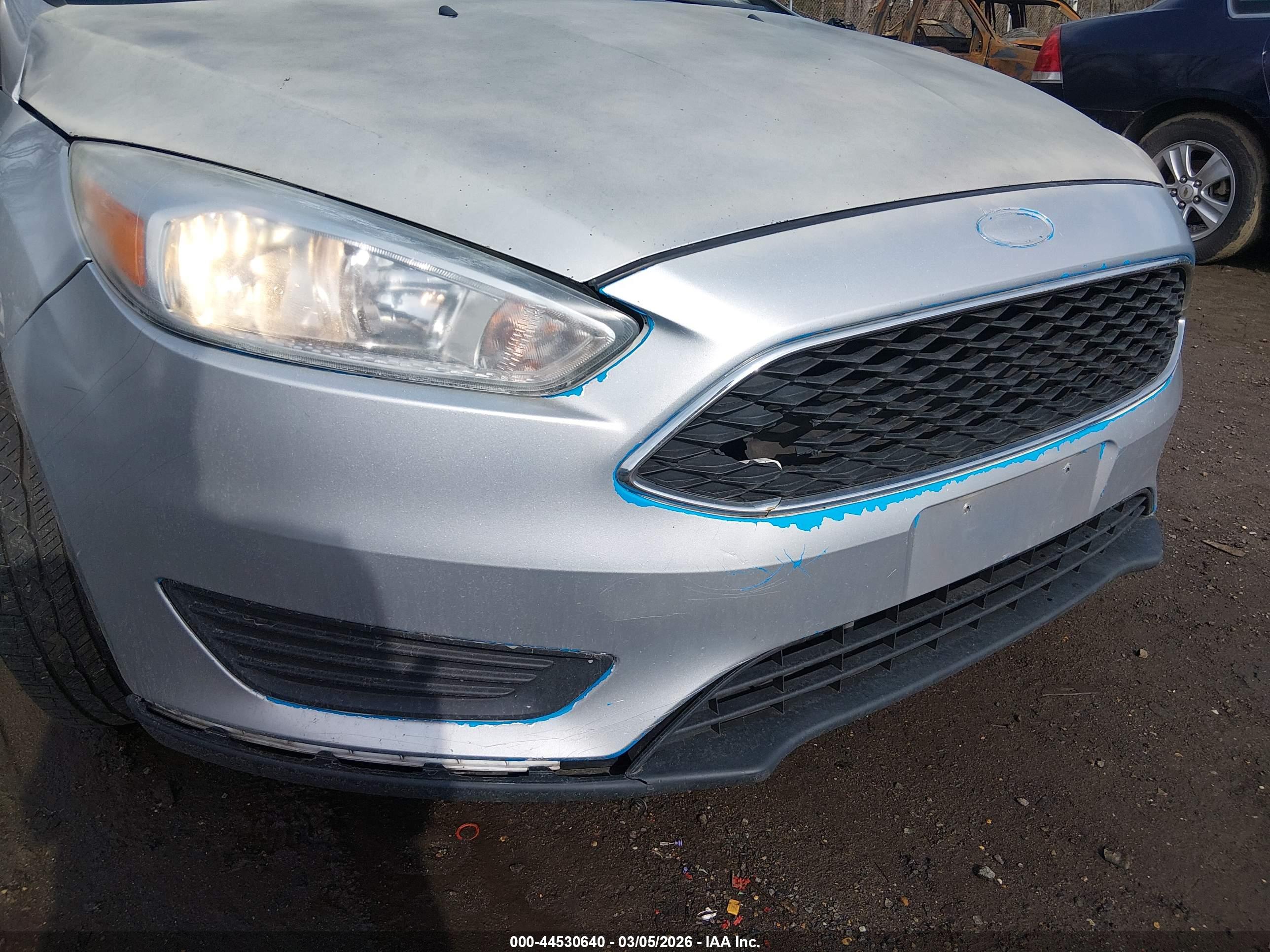FORD FOCUS image 6