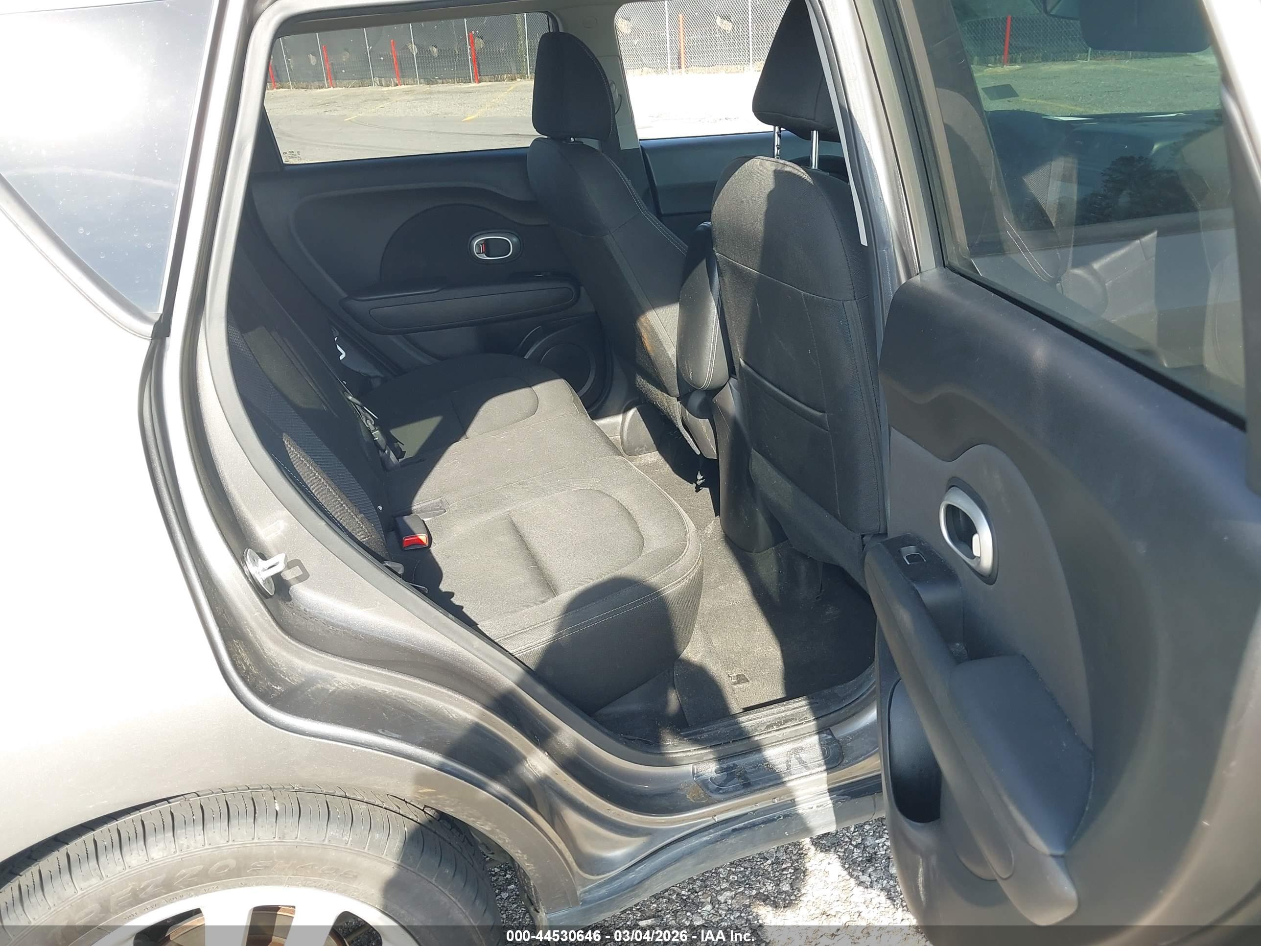 KIA SOUL image 8