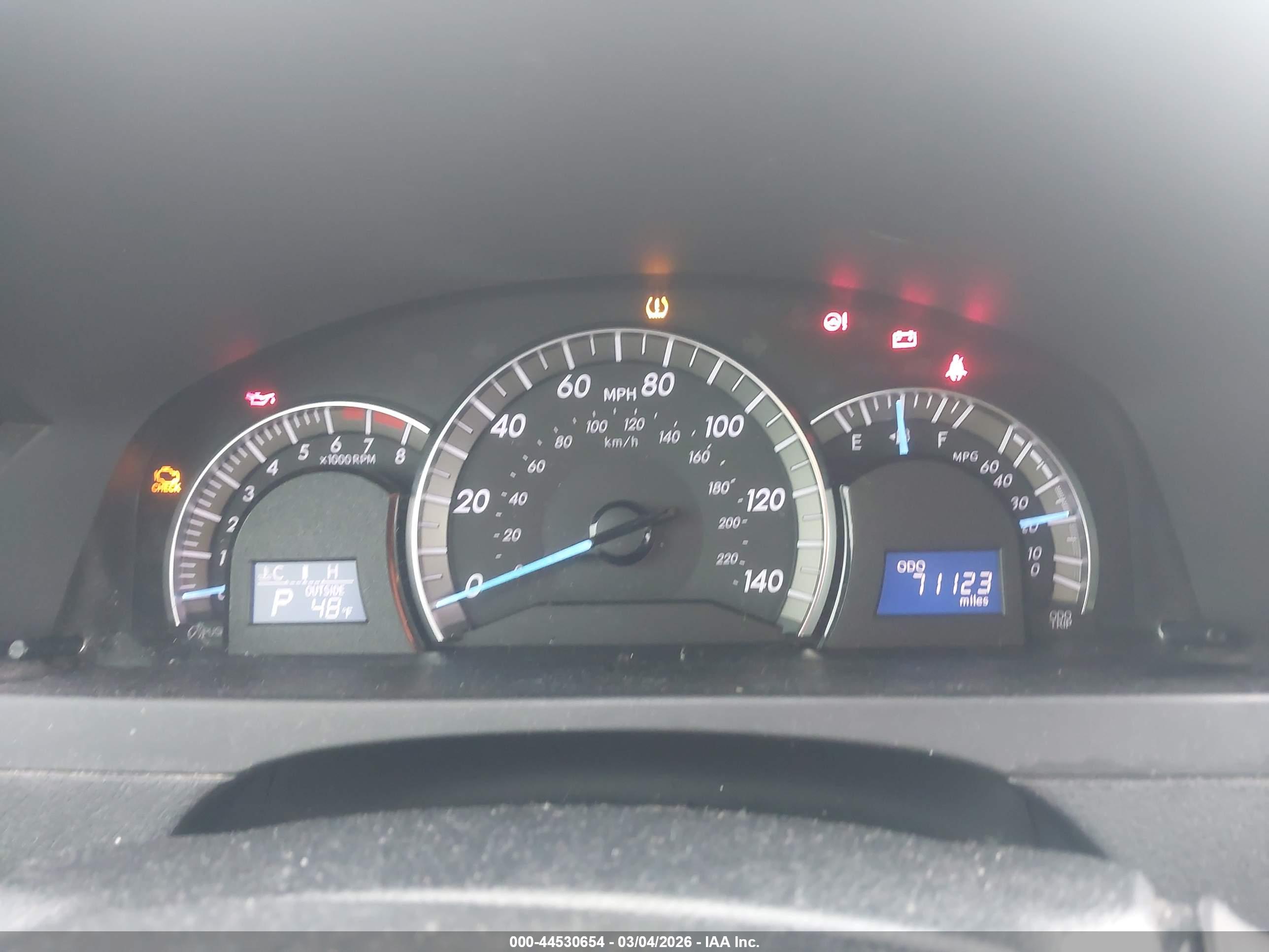 TOYOTA CAMRY image 7