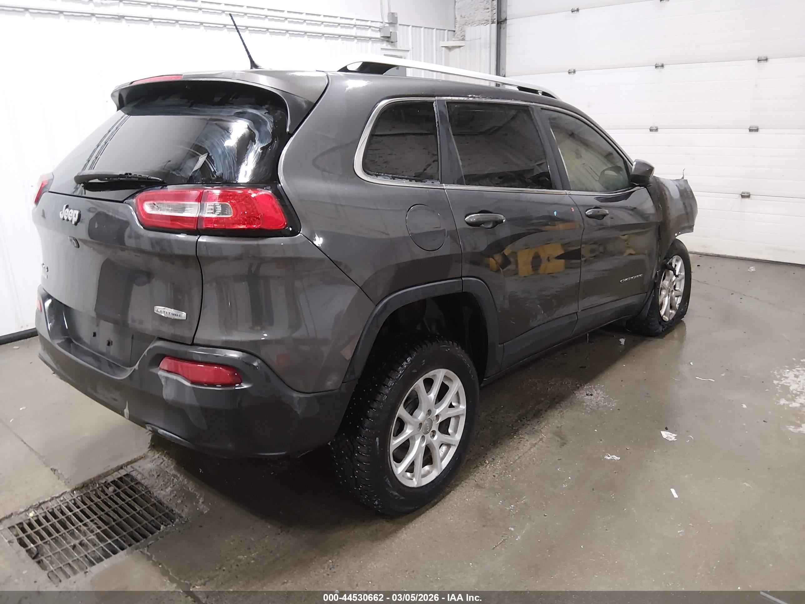 JEEP CHEROKEE image 4