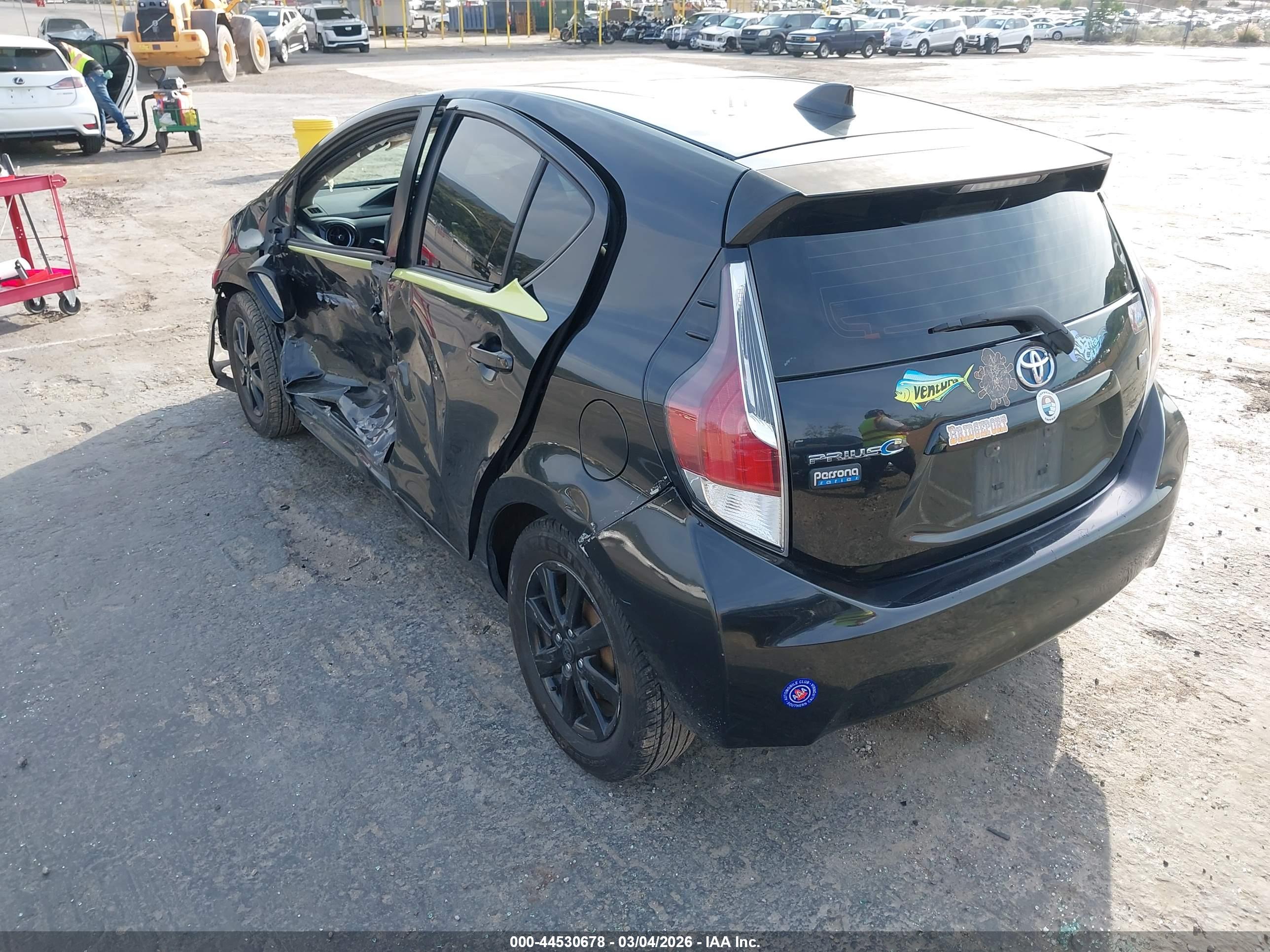 TOYOTA PRIUS image 3