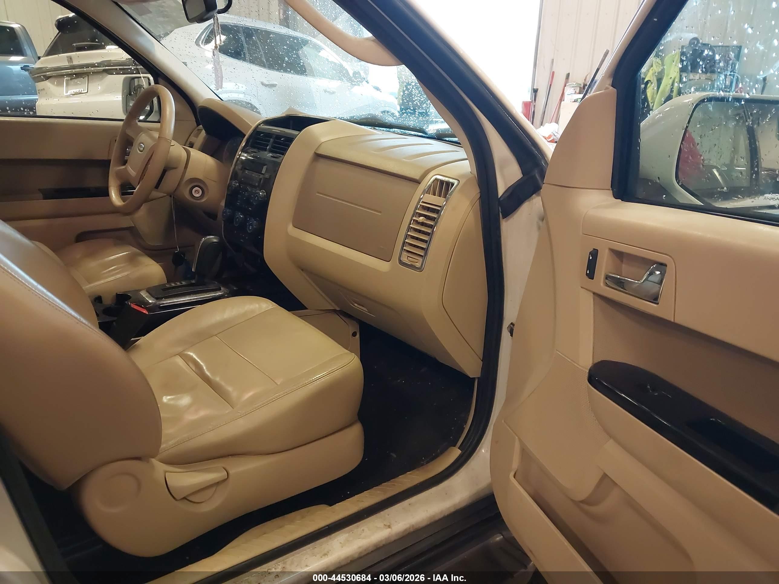 FORD ESCAPE image 5