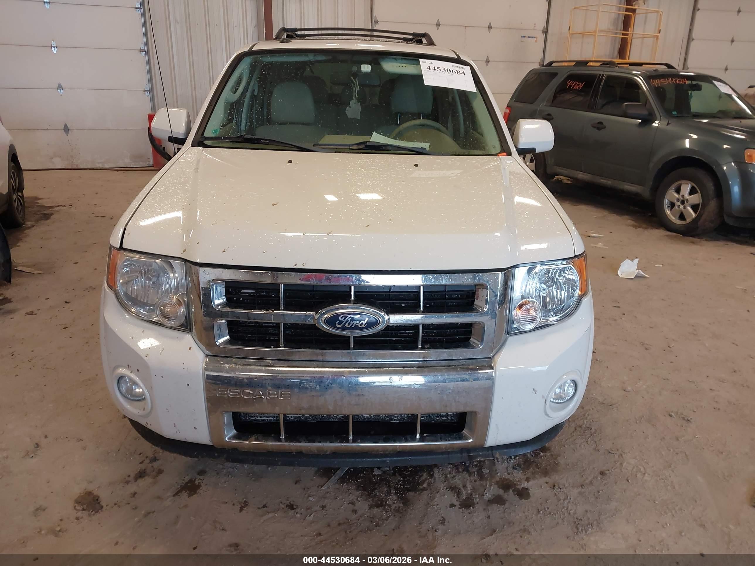 FORD ESCAPE image 6